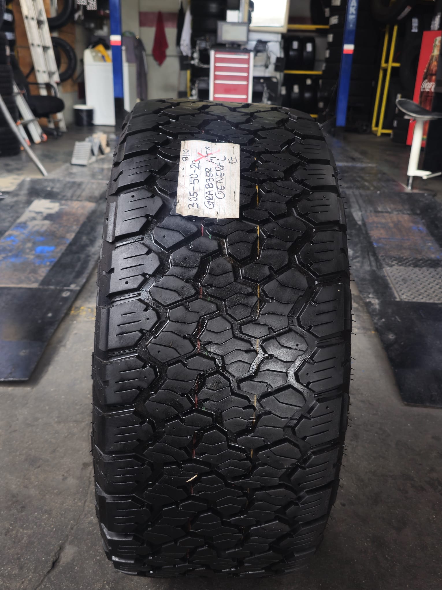 1 Seminew GENERAL GRABBER A/T – 305/50R20 – $170