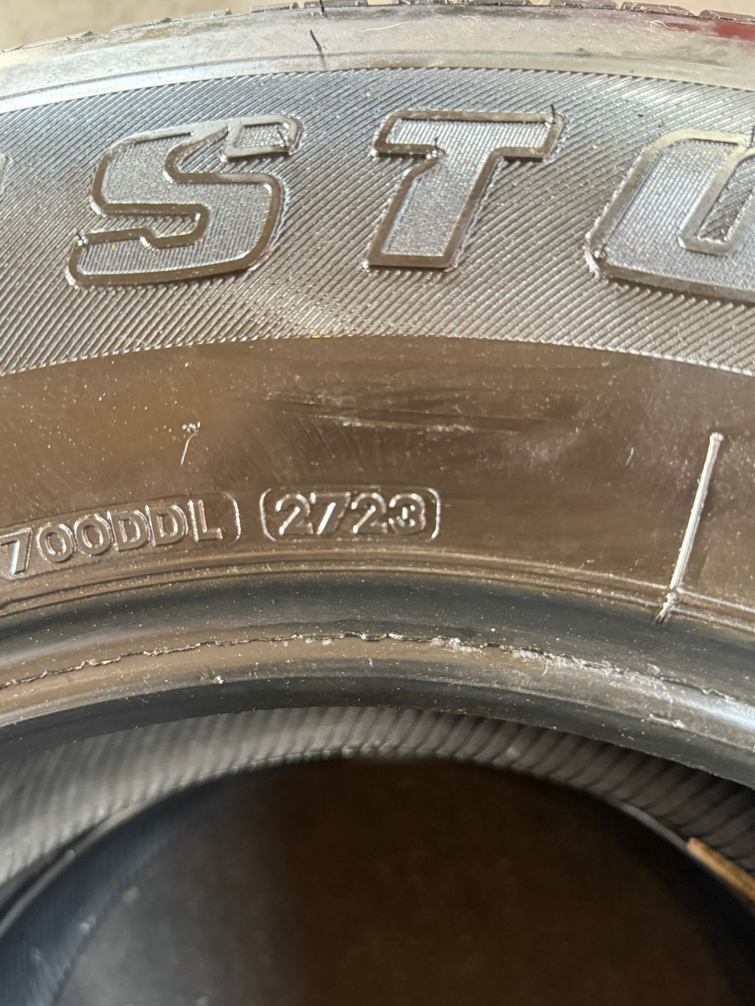 2 Seminew BRIDGESTONE DUELER H/T 684 II Tires – 265/70R17 – $190