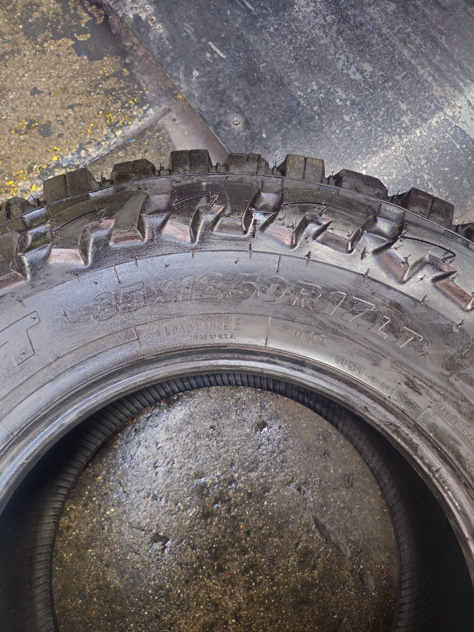 1 Seminew TOYO OPEN COUNTRY M/T – LT35X12.50R17 – $170