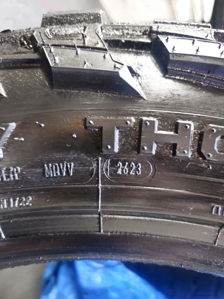 1 Seminew MICKEY THOMPSON POWER M/T – LT35X12.50R22 – $170