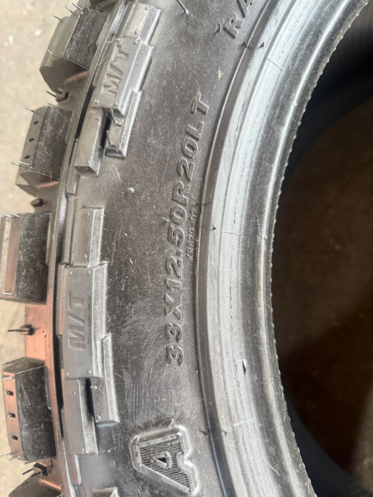 1 Seminew KENDA KLEVER M/T Tire – 33x12.50R20 – $160