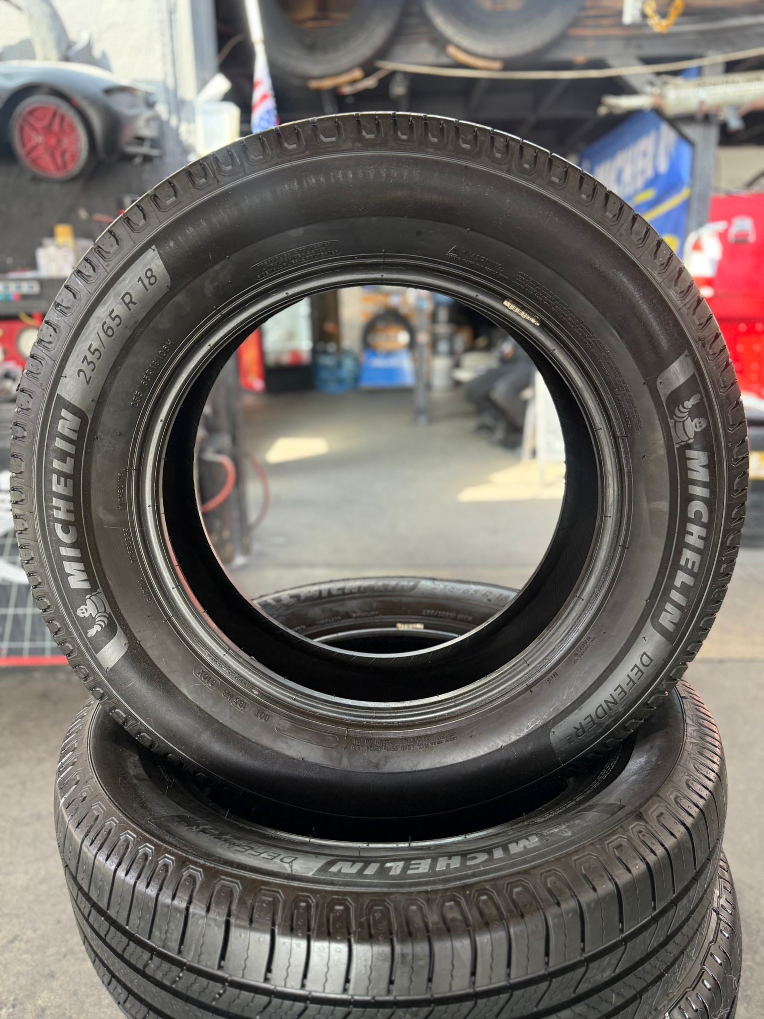 4 Seminew MICHELIN DEFENDER Tires – 235/65R18 – 500