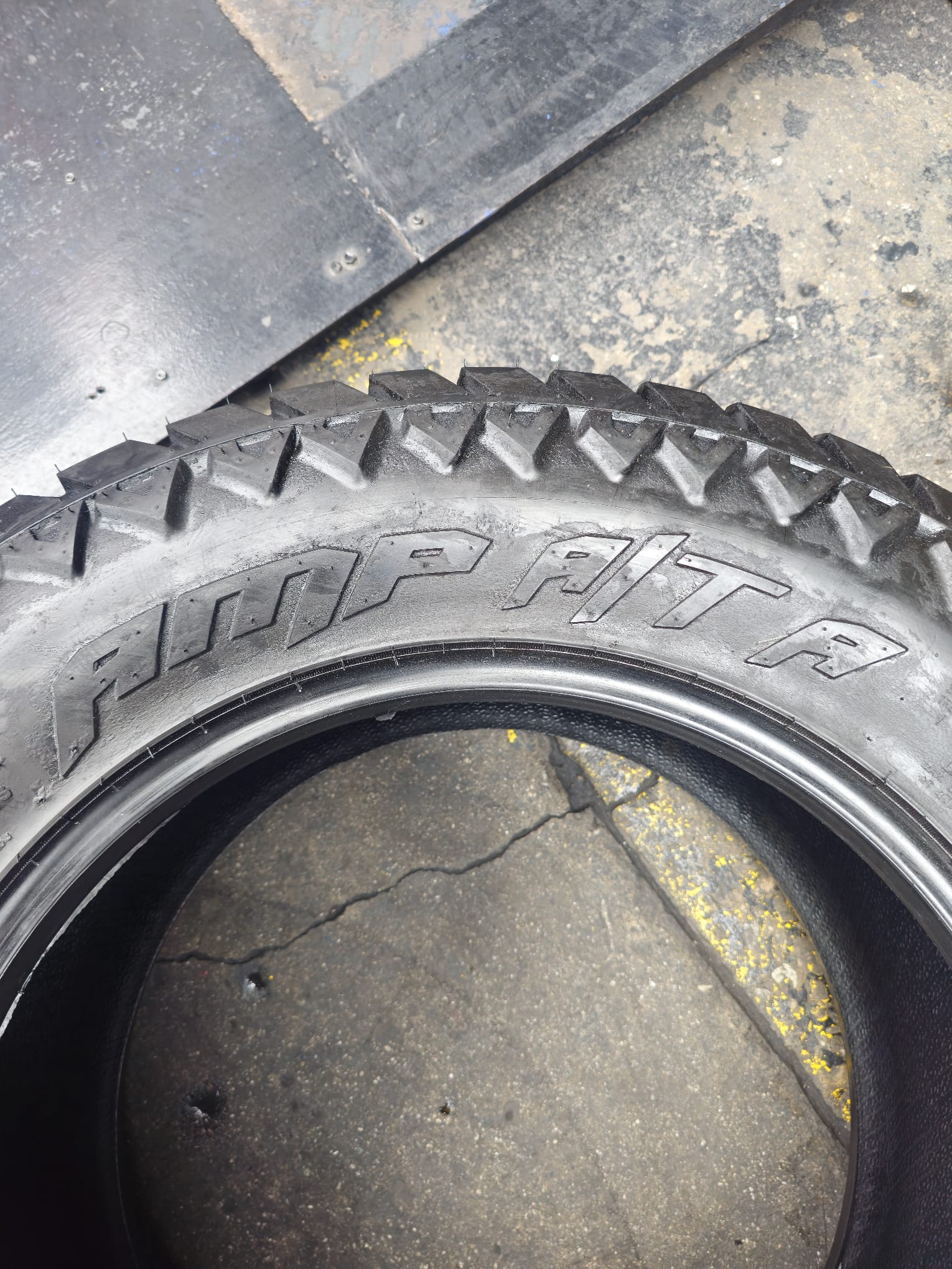 1 Seminew AMP TERRAIN ATTACK A/T – LT35X12.50R20 – $170