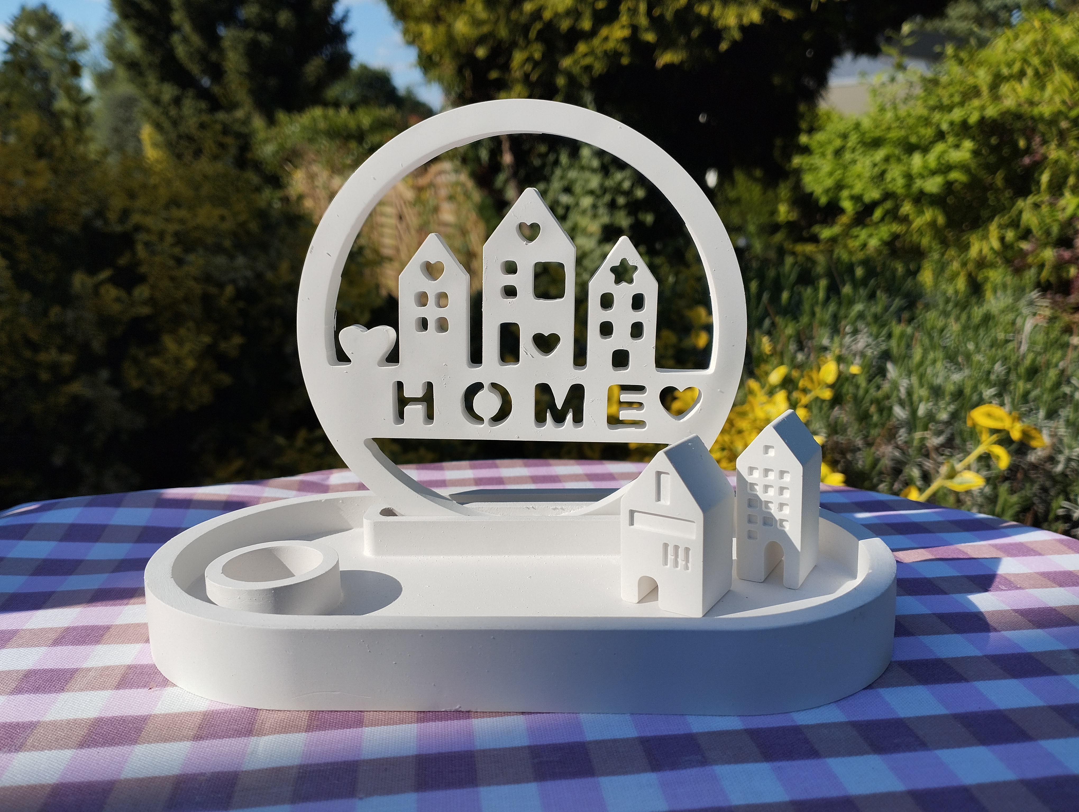 Dekoratives Dekotablett mit HOME-Ornament, 2 kleinen Häusern und Kerzenhalter