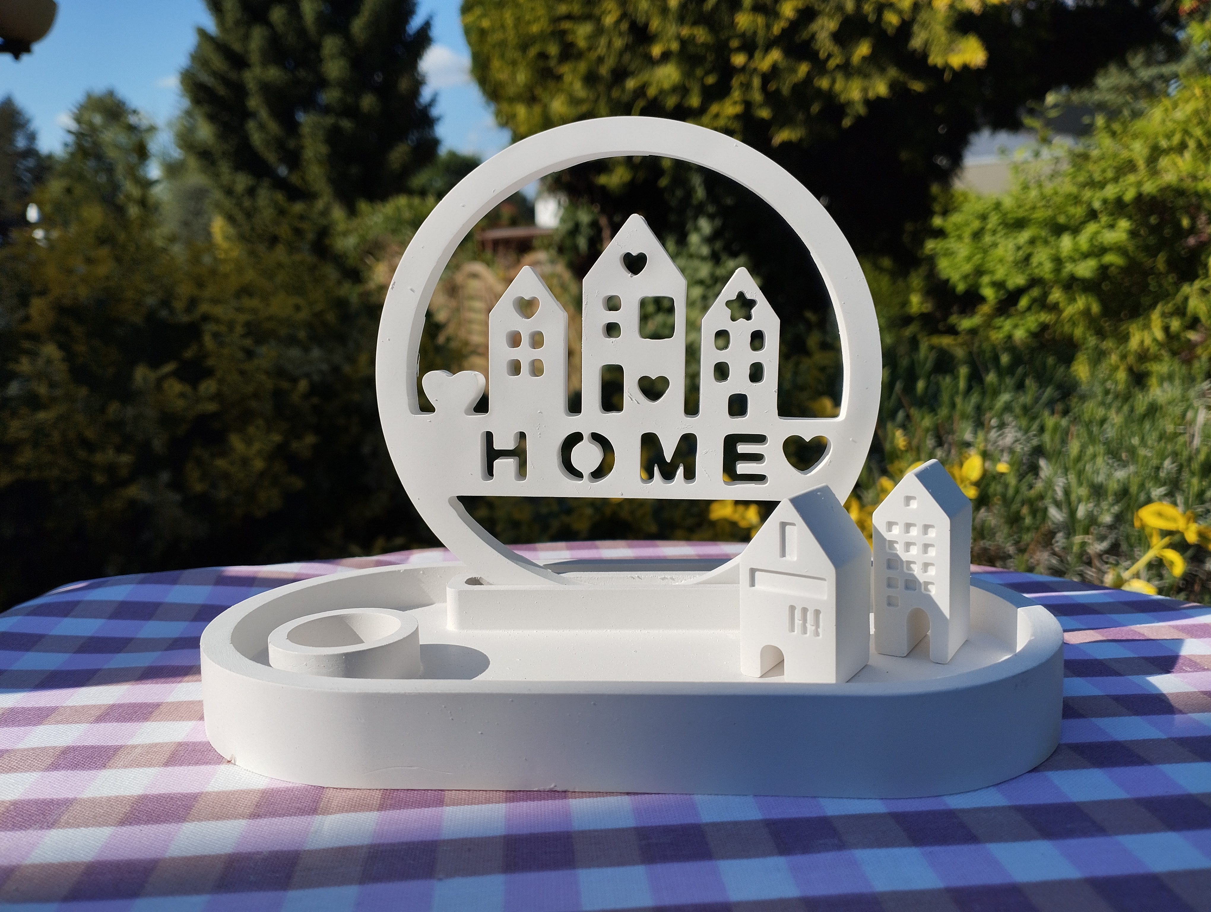 Dekoratives Dekotablett mit HOME-Ornament, 2 kleinen Häusern und Kerzenhalter