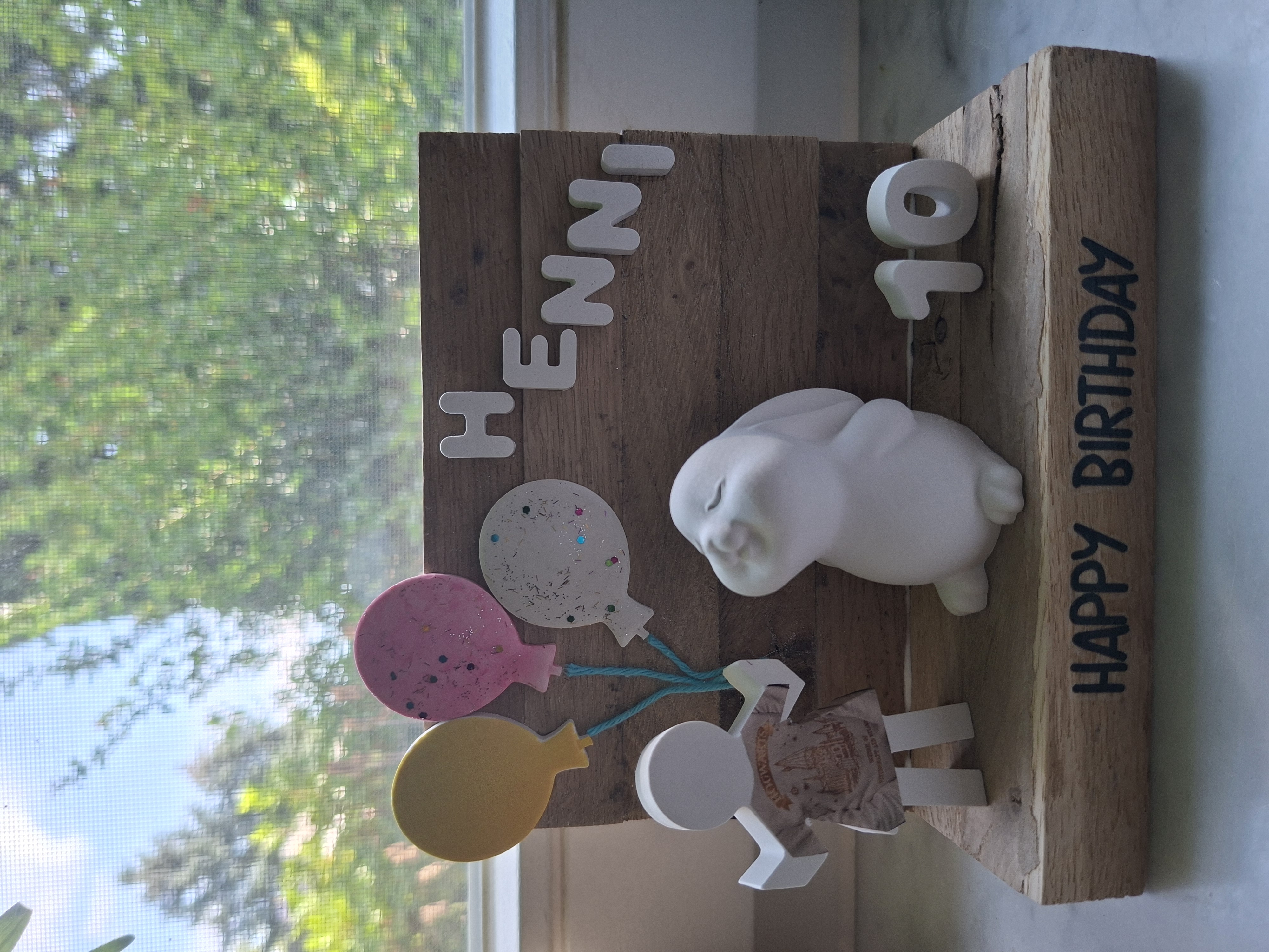 Personalisierte Kindergeburtstag Deko mit Figur