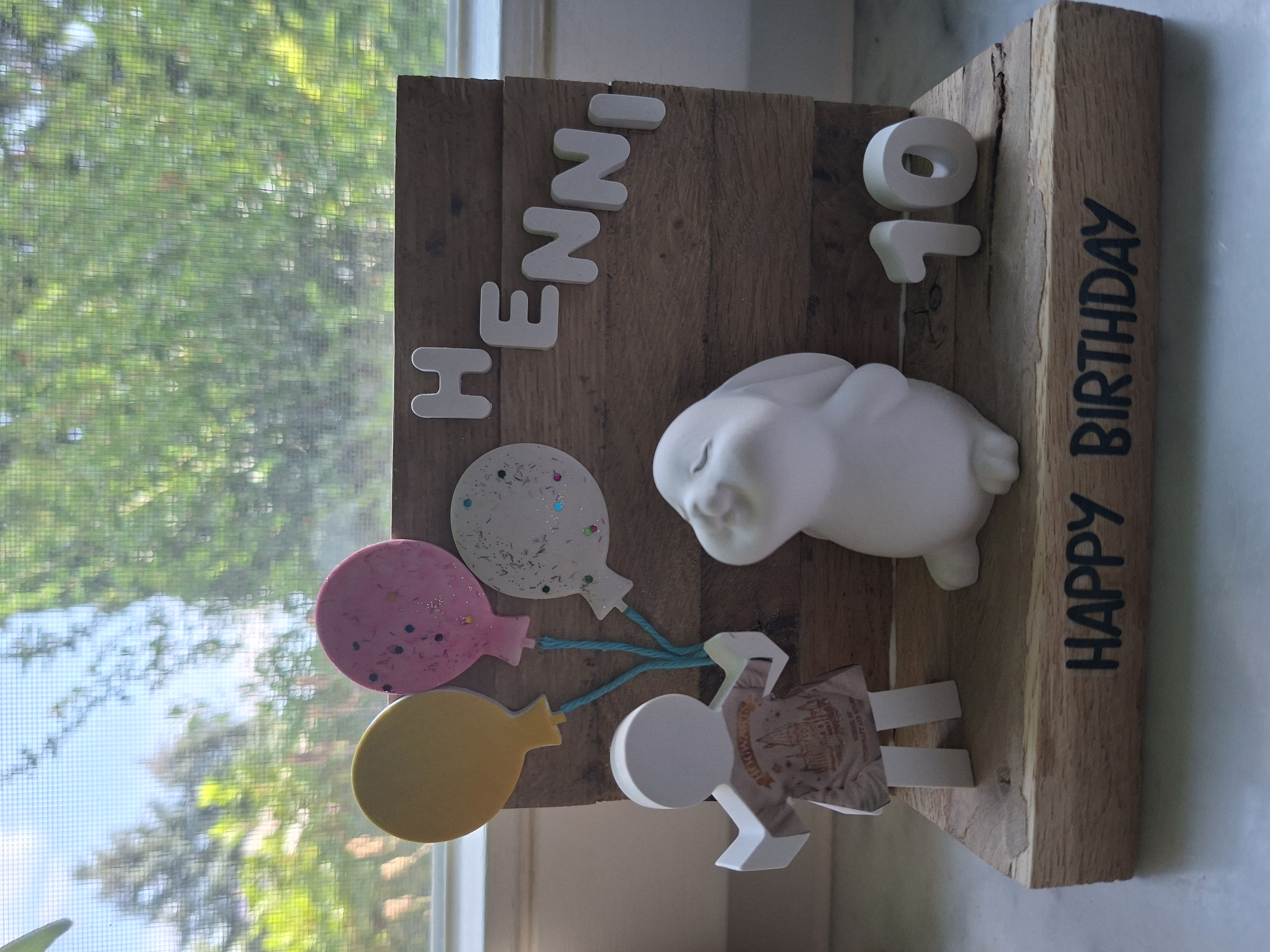 Personalisierte Kindergeburtstag Deko mit Figur