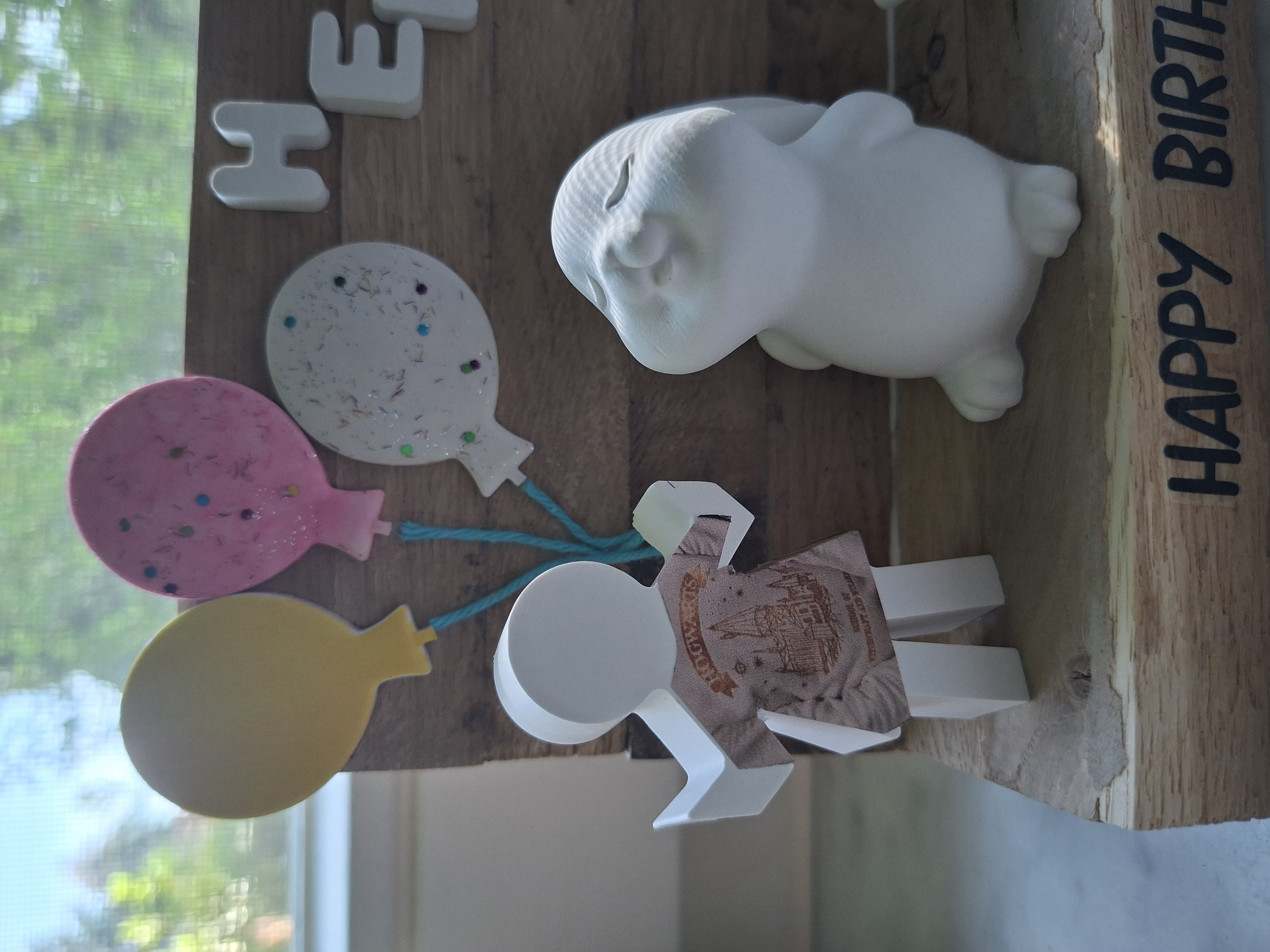 Personalisierte Kindergeburtstag Deko mit Figur