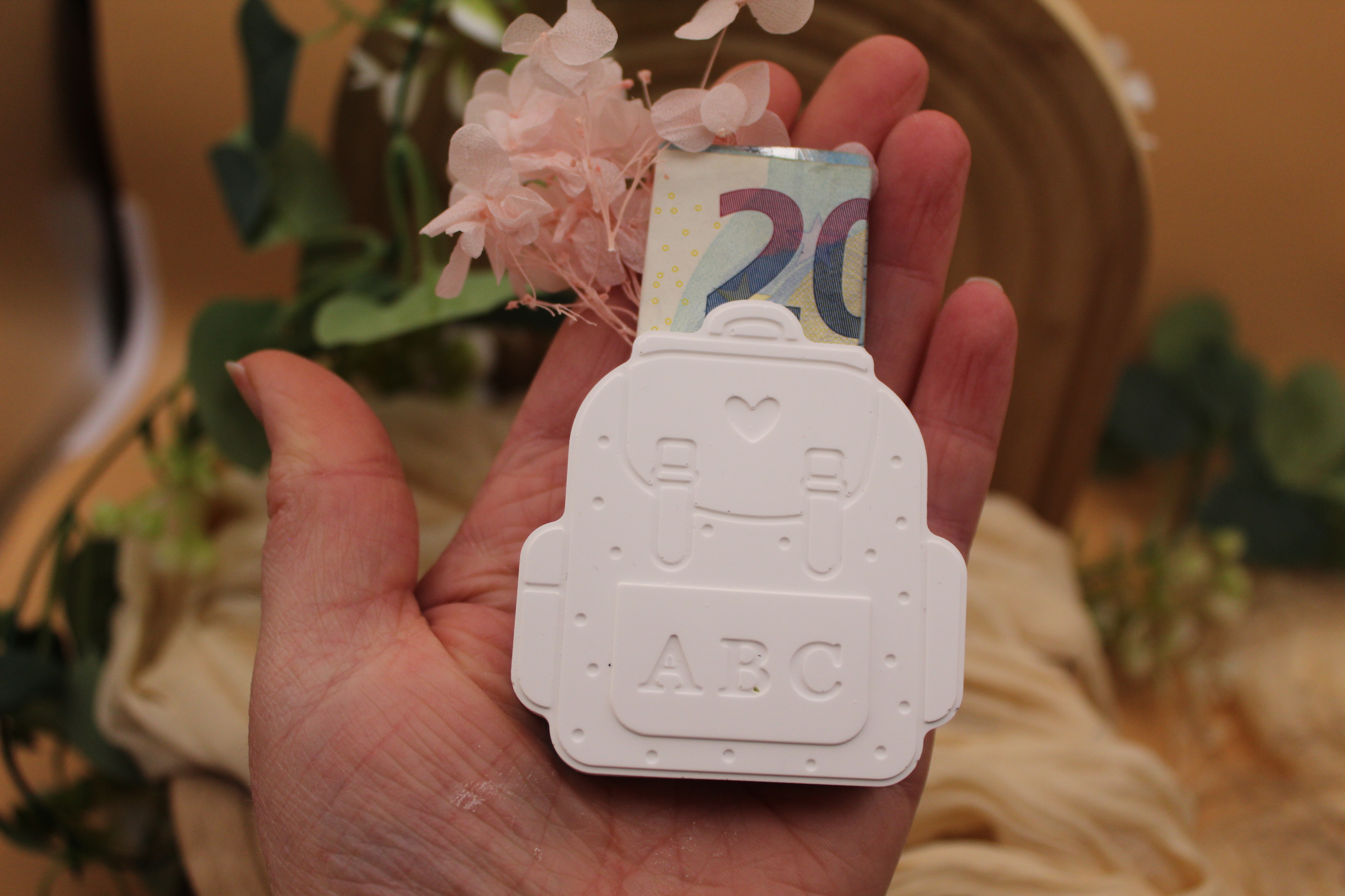 ABC Schulranzen Geldgeschenk aus Gießgips - Einschulung