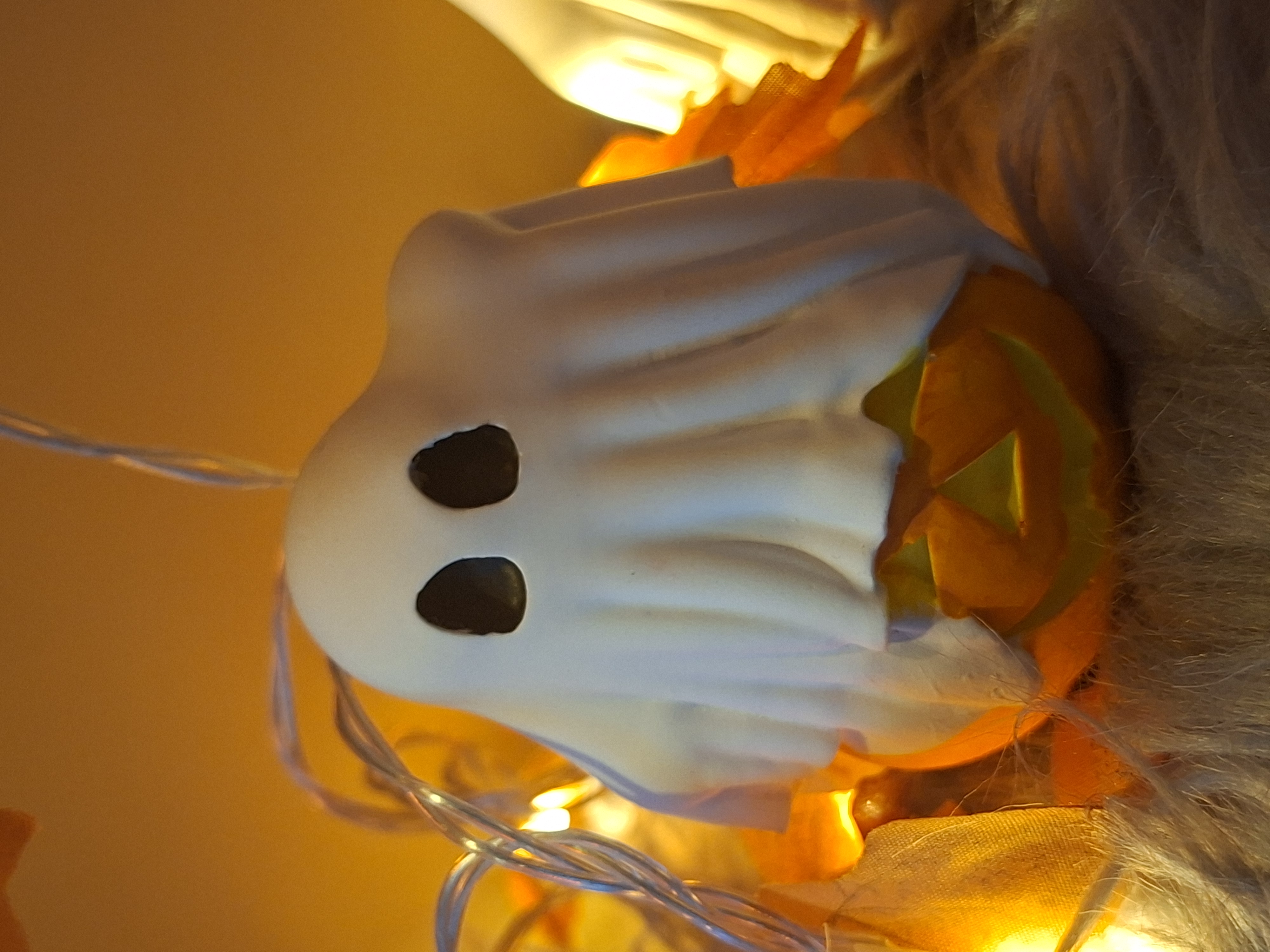 Halloween Geist auf Kürbis Deko