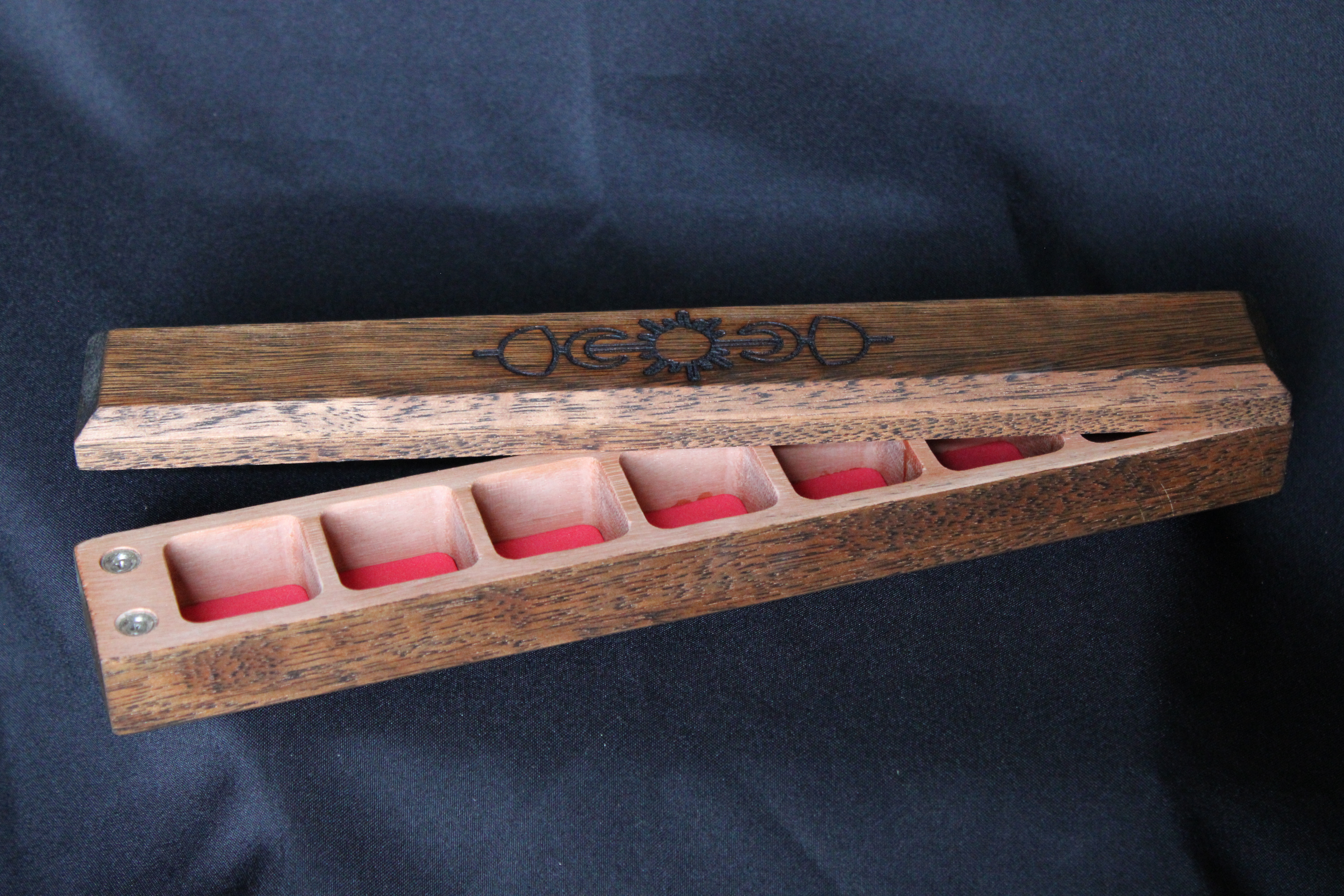 Red Grandis Dice Box with Graphic