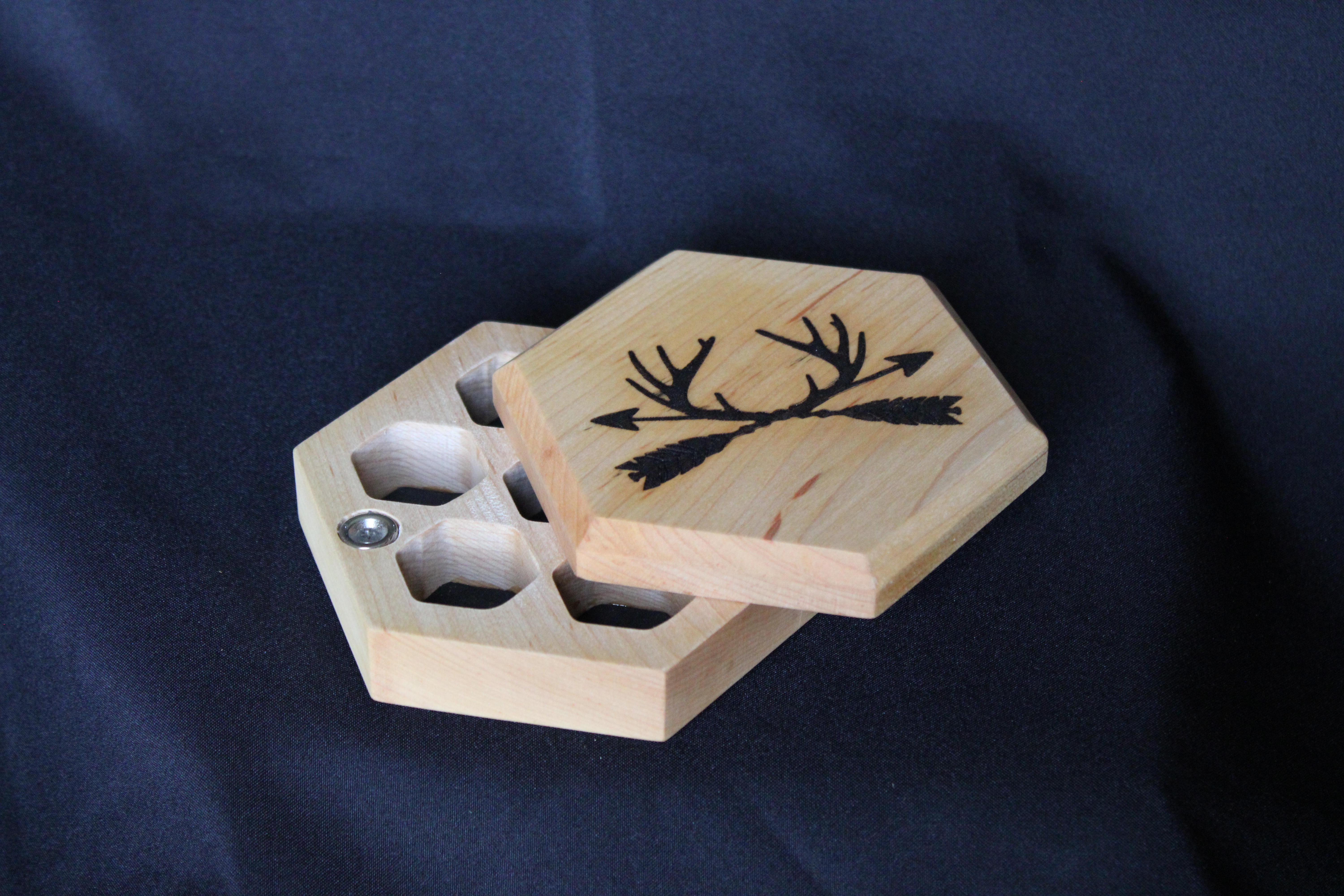 Maple Dice Box with Graphic