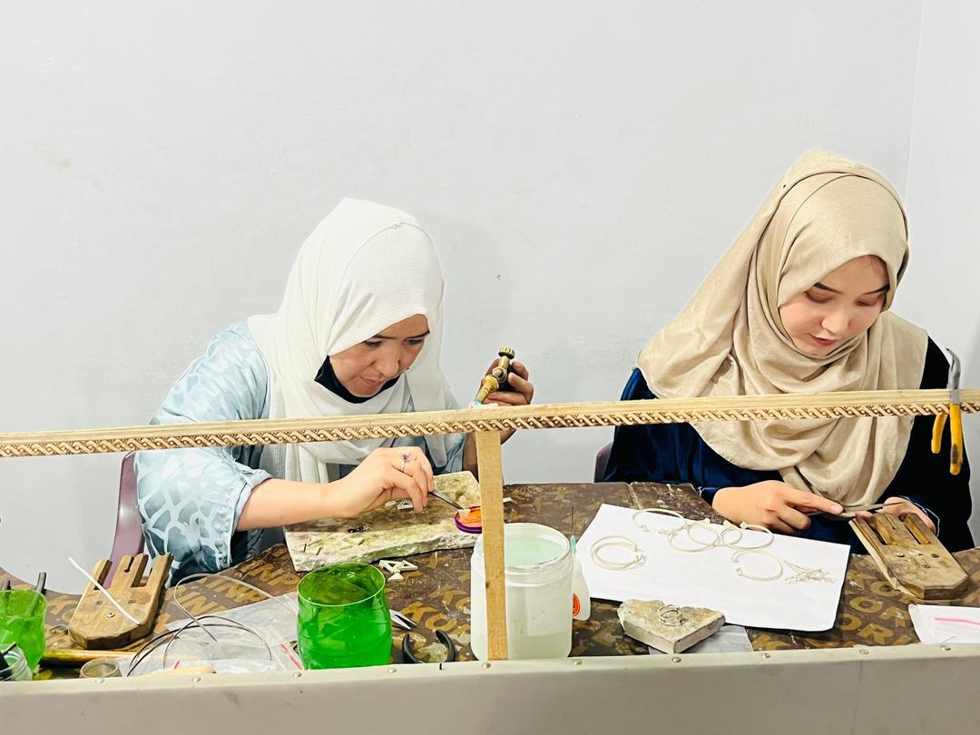 Halskette „Daryatsche-Firoza“ Silber