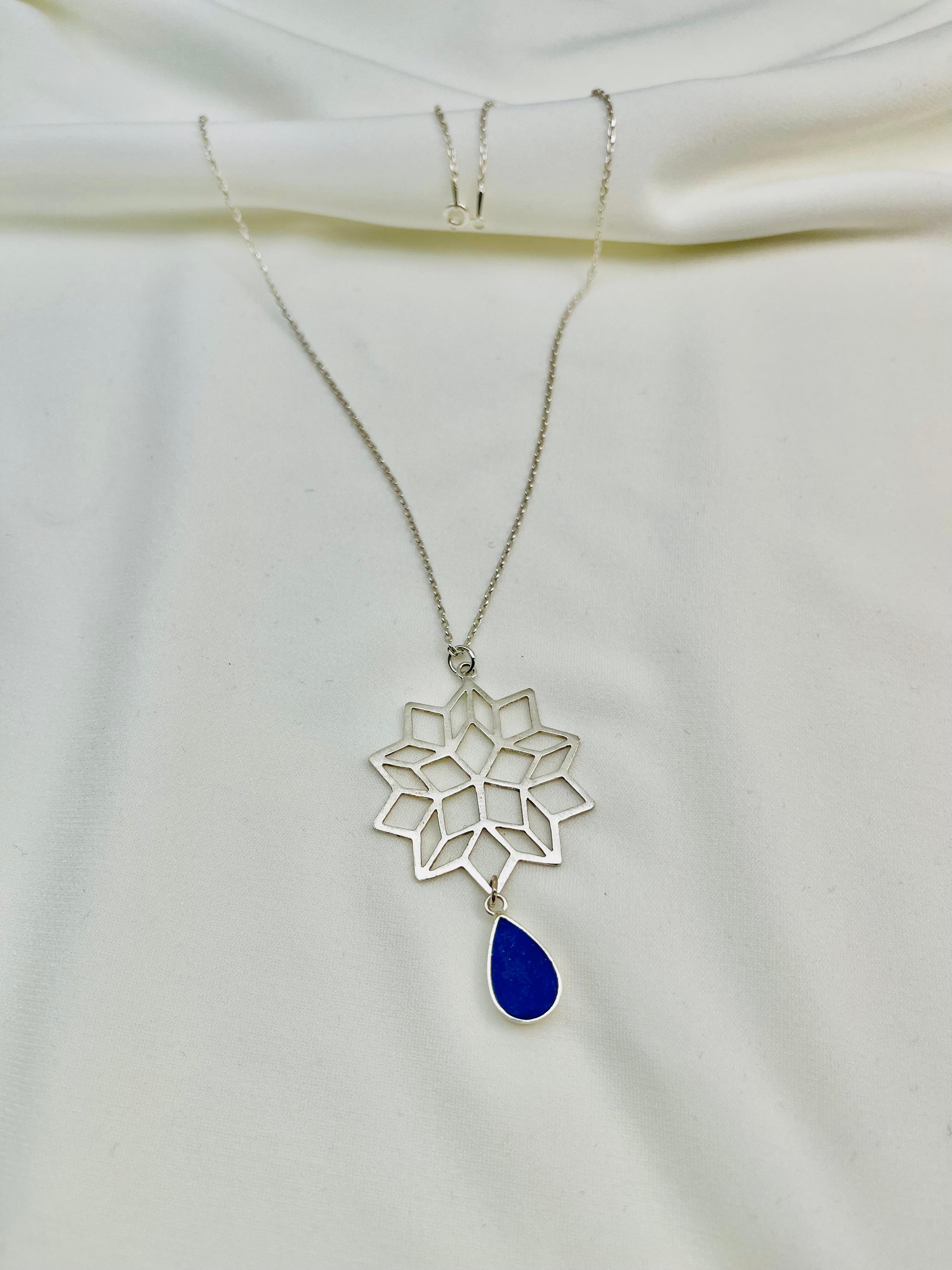 Halskette „Nila-Roh“