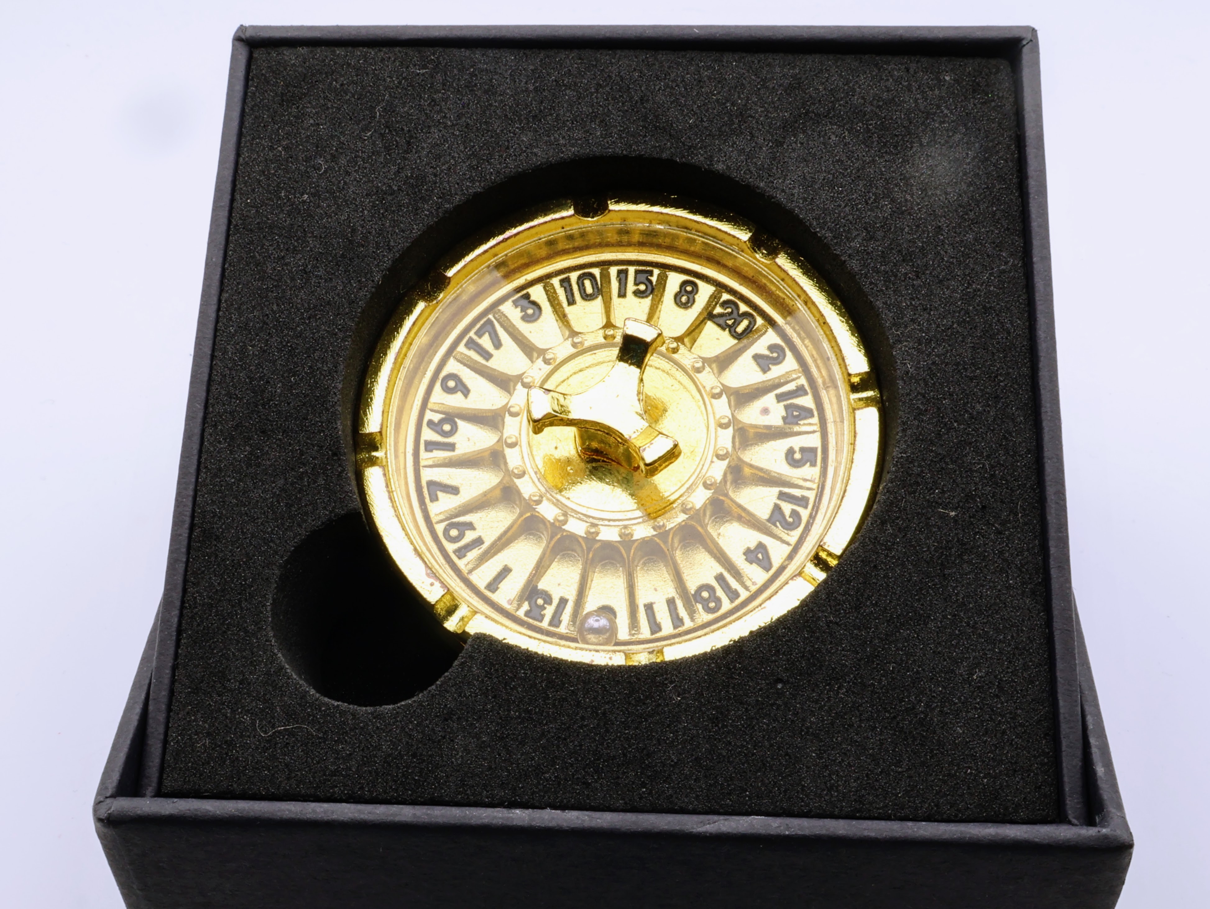 Roulette Wheel Dice Spinner