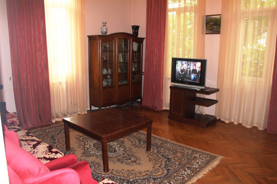 Apartment with rare potential | Old Batumi