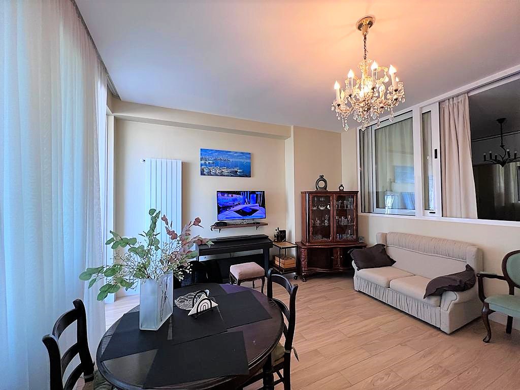 Apartments 80 m² | PALM APARTMENTS