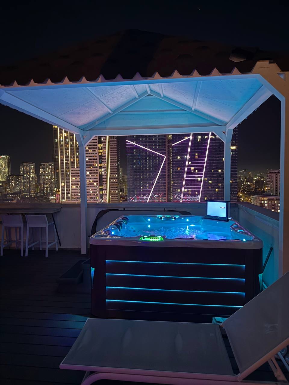 Luxury & unique penthouse with terraces