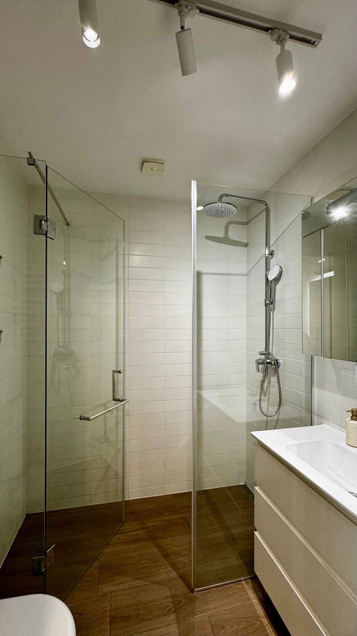 Modern one-bedroom apartment 