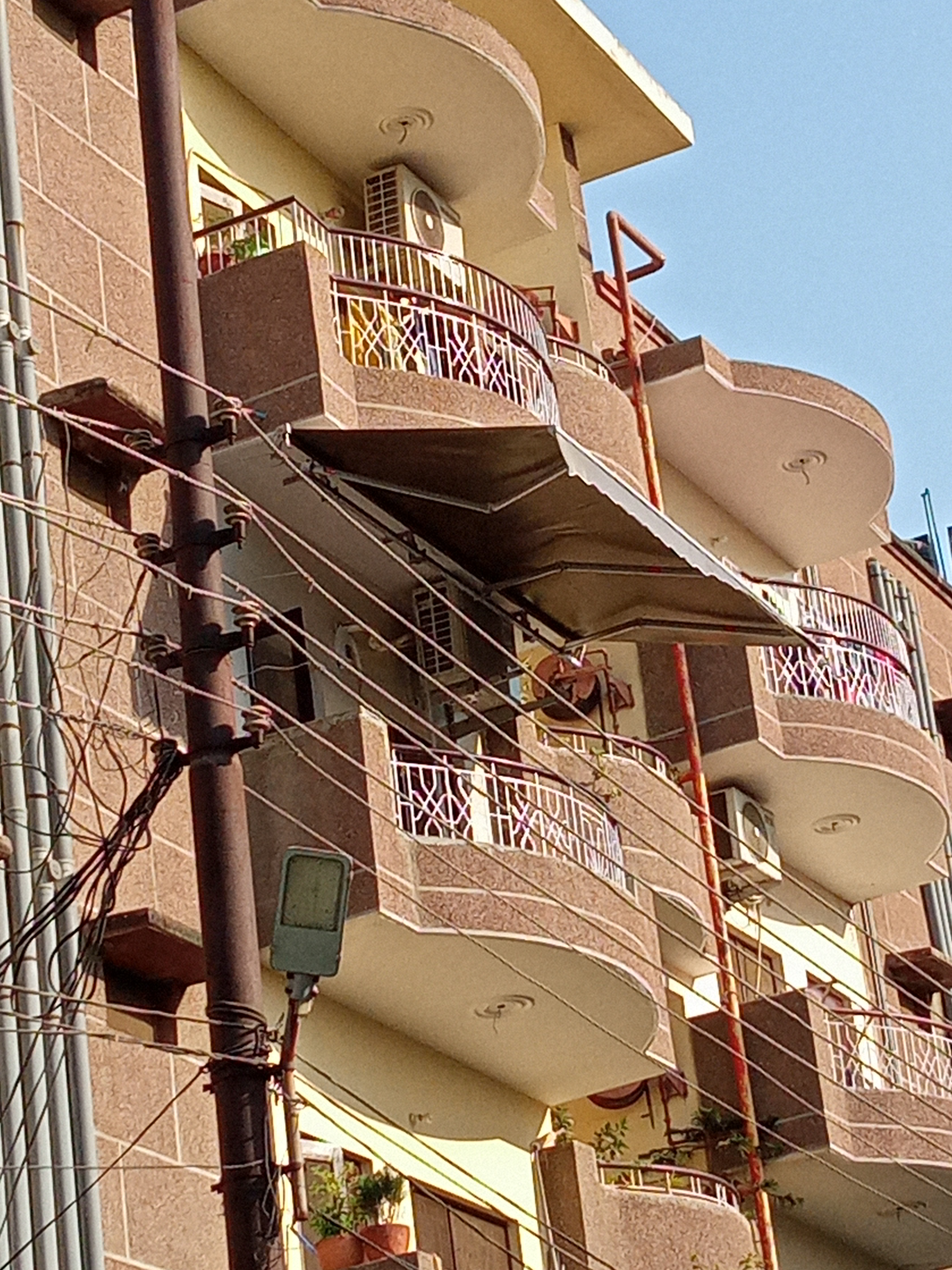 Retractable Awning PVC Folding Shed