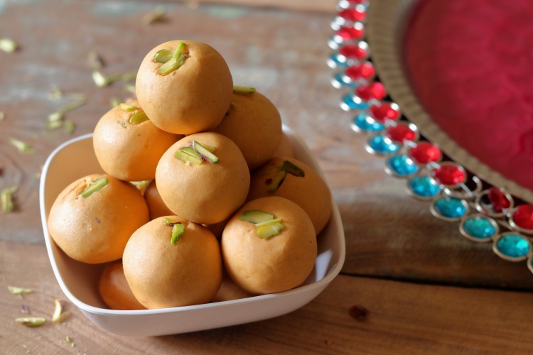 Besan Laddu
