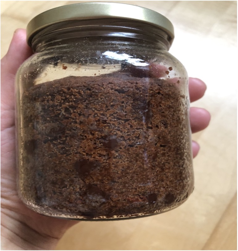 Doppelter Schokoladenkuchen im Glas 