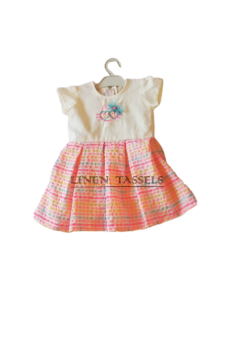 Pack of 2 dresses for Rs 599. (Code: KC00147) Size: 1-2 years