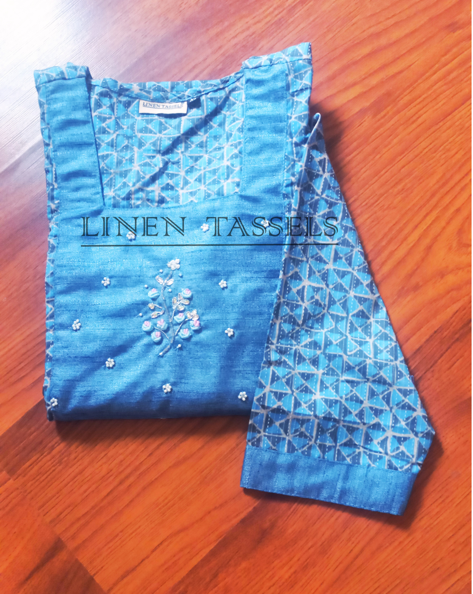 Embroidered Blue Cotton Kurti (Code: KW00165) Size: L