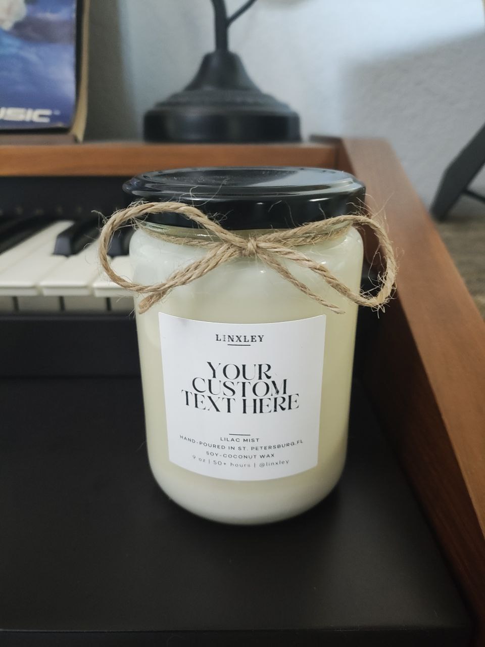 Customizable Coconut-Soy Candle