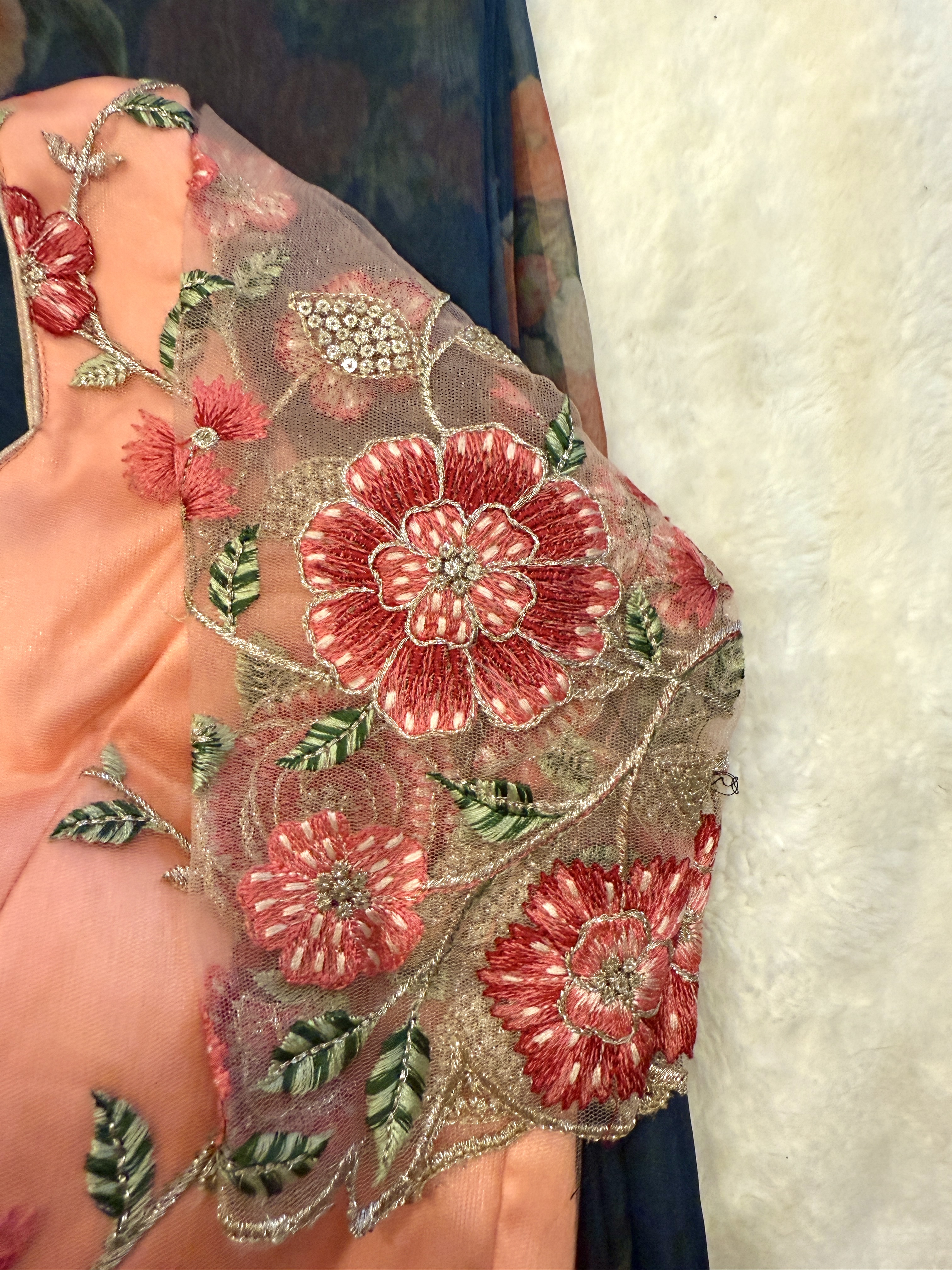 🌸 Teal Bloom Mirror Work Saree 🌸