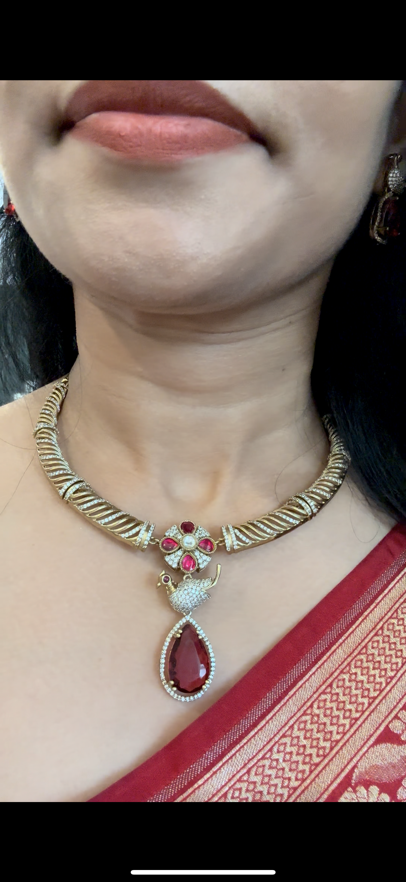 Kante Pattern Choker Set with Rani Pink Mossanite Drop with Bird Pendant