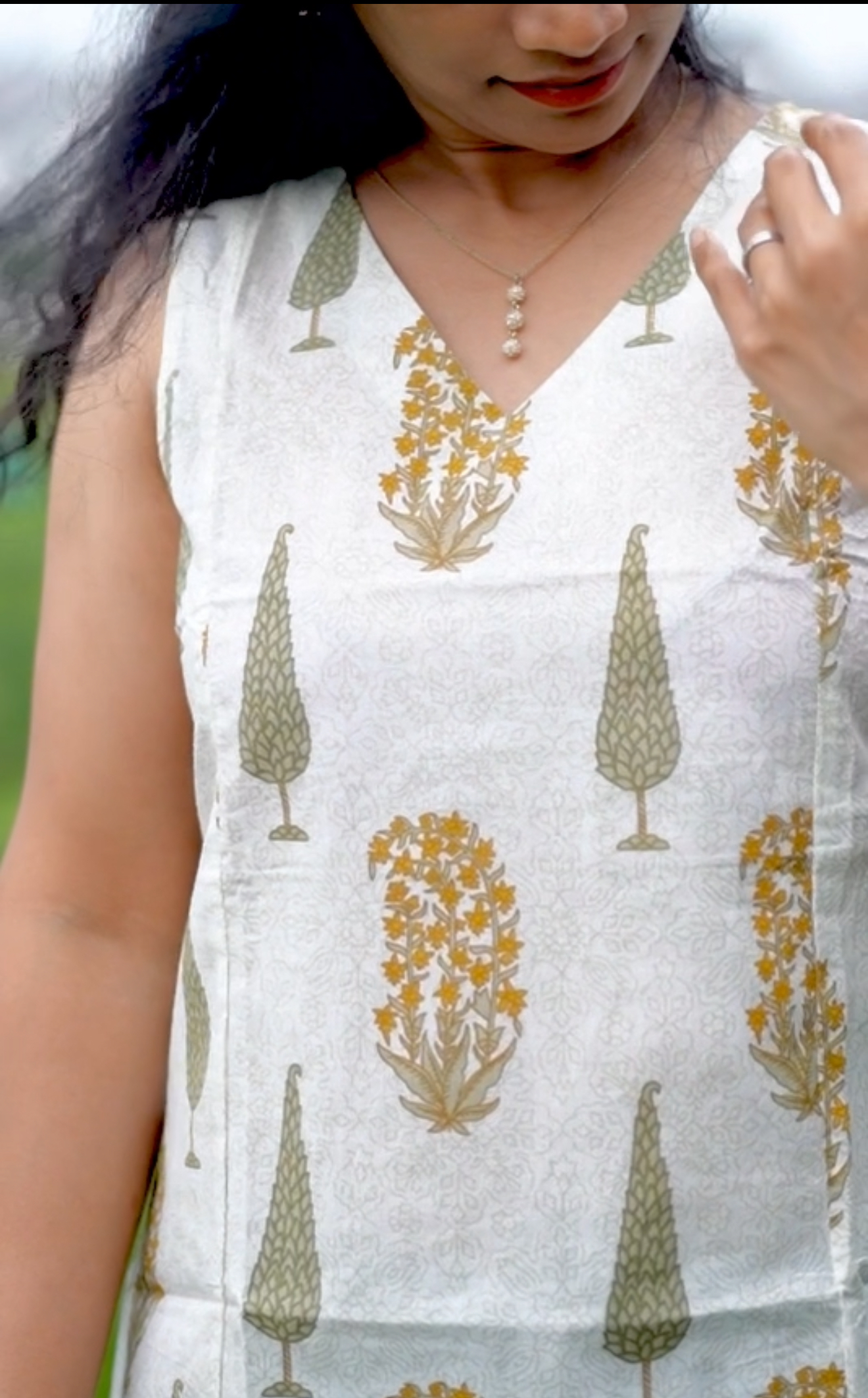 Sleeveless Handblock Short Kurti