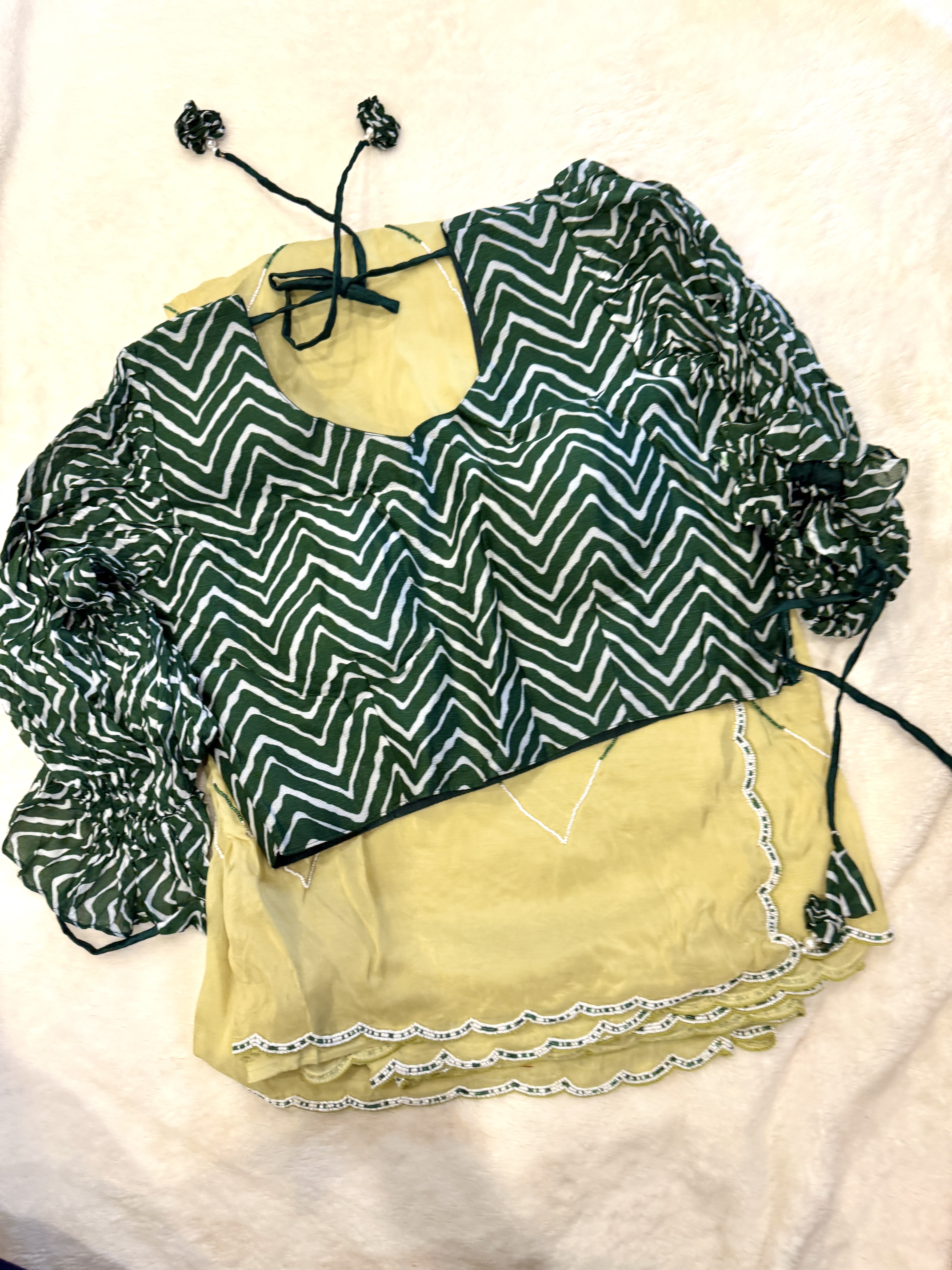 🌿 Light Green Pearl Elegance Saree 🌿