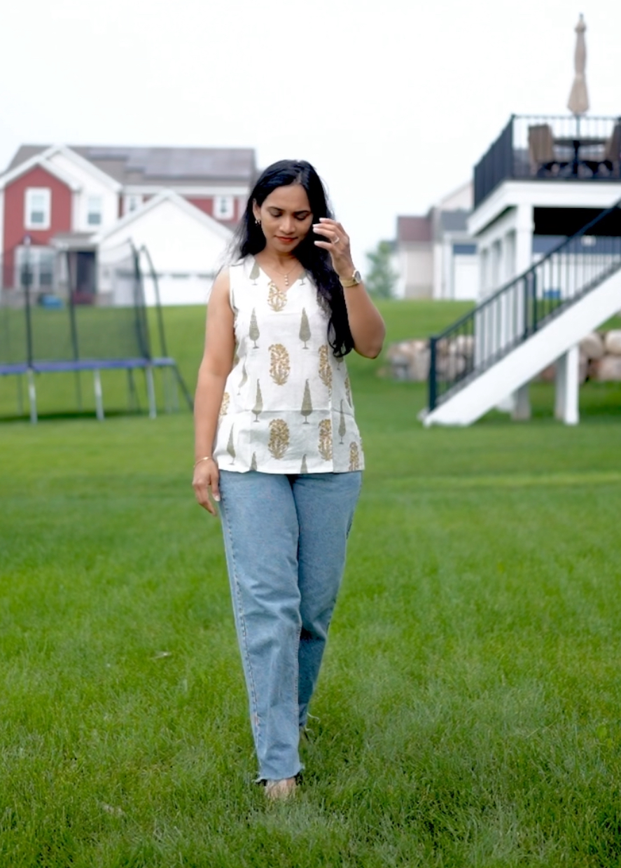 Sleeveless Handblock Short Kurti