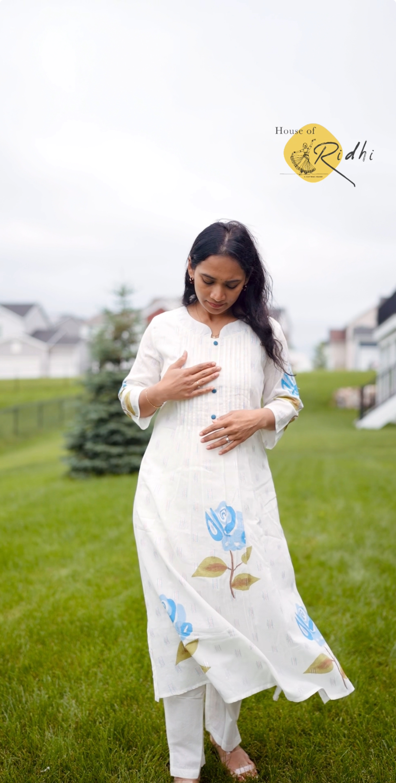 White Hand-Painted Mul Cotton Kurti Set with Pleated Yoke