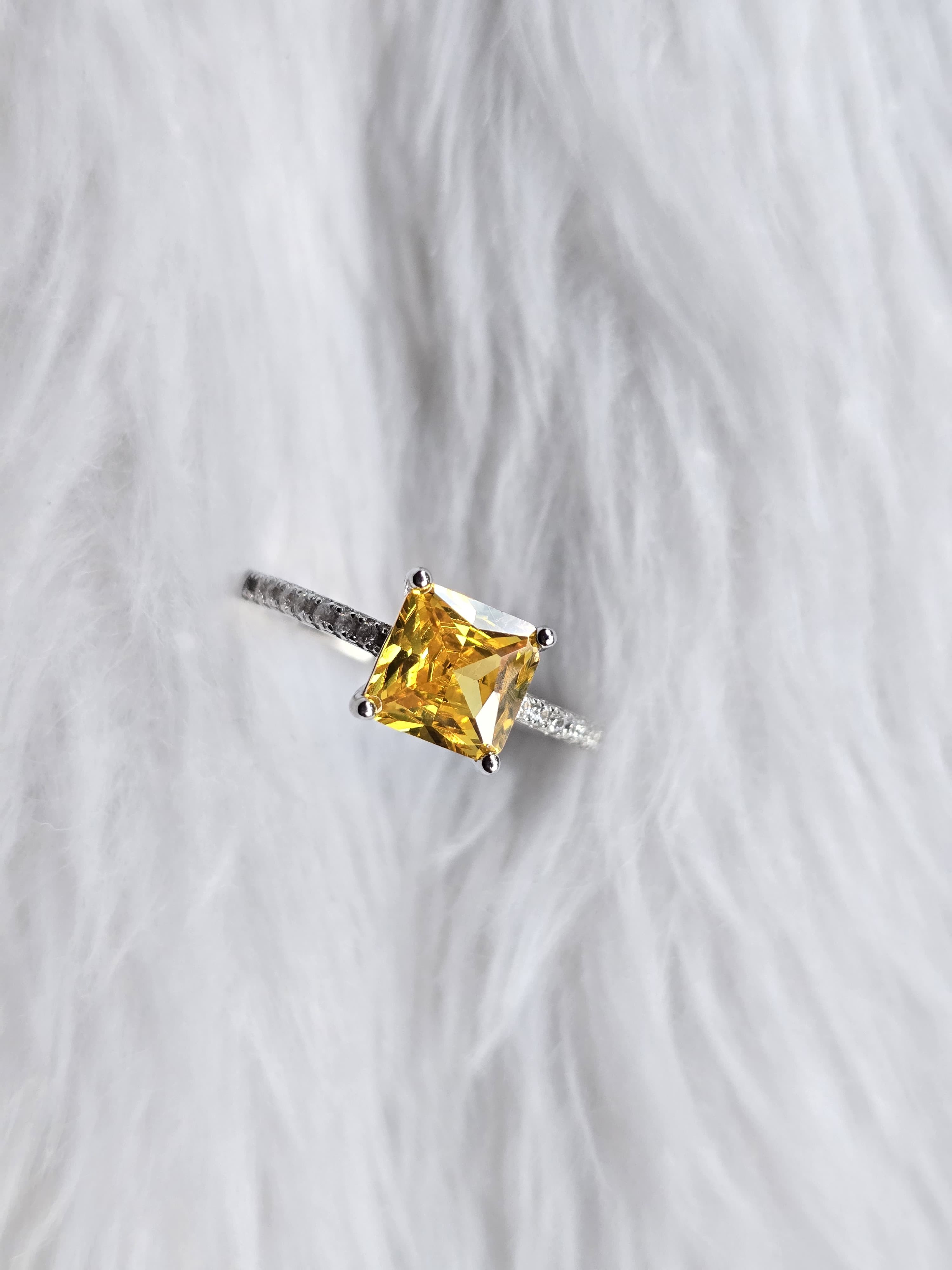 Yellow Dream in Sterling Silver