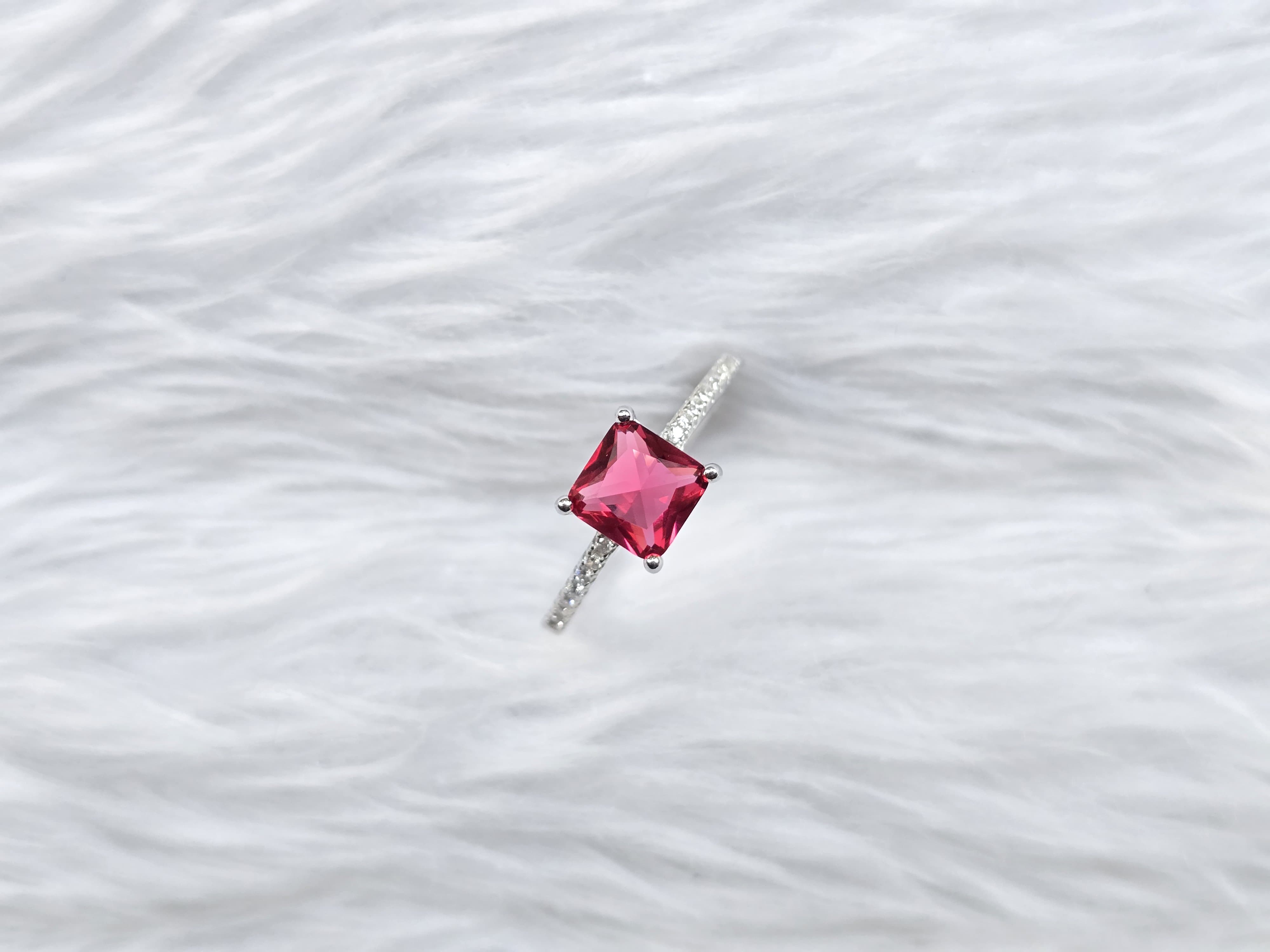 Pink Gleam in Sterling Silver