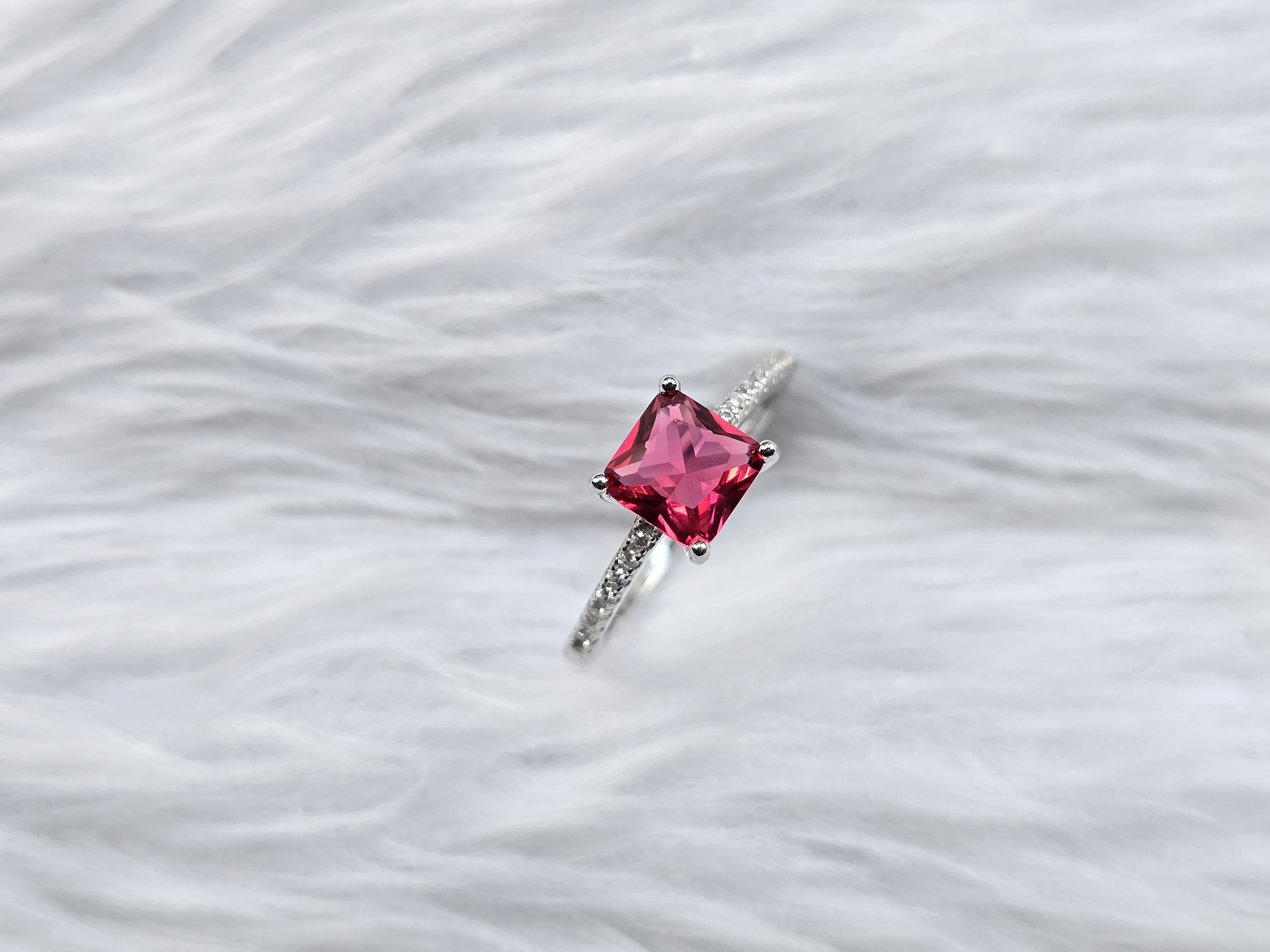 Pink Gleam in Sterling Silver