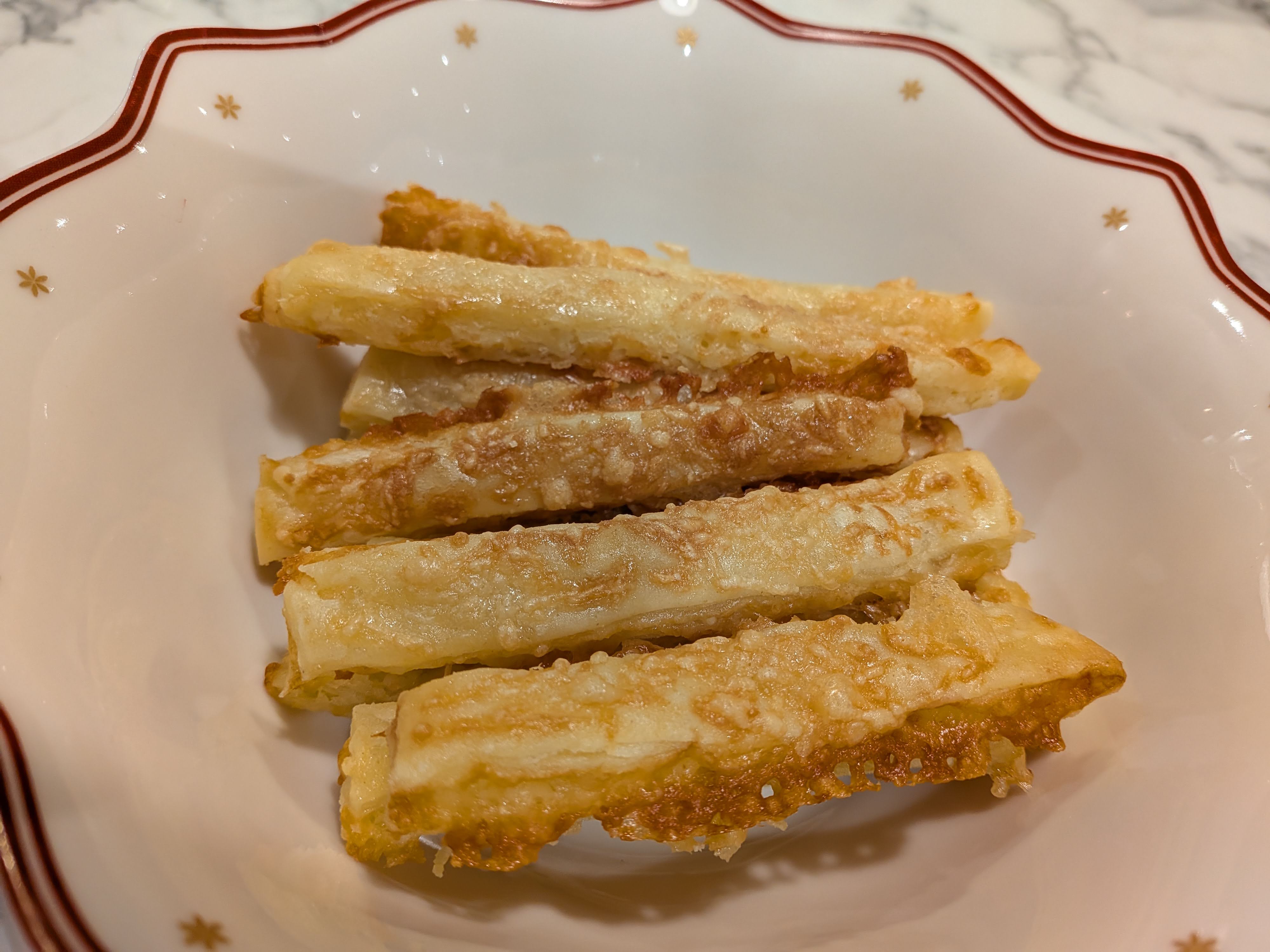 Ultimate Parmesan and Cheddar Puff Pastry Cheese Straws (frozen)