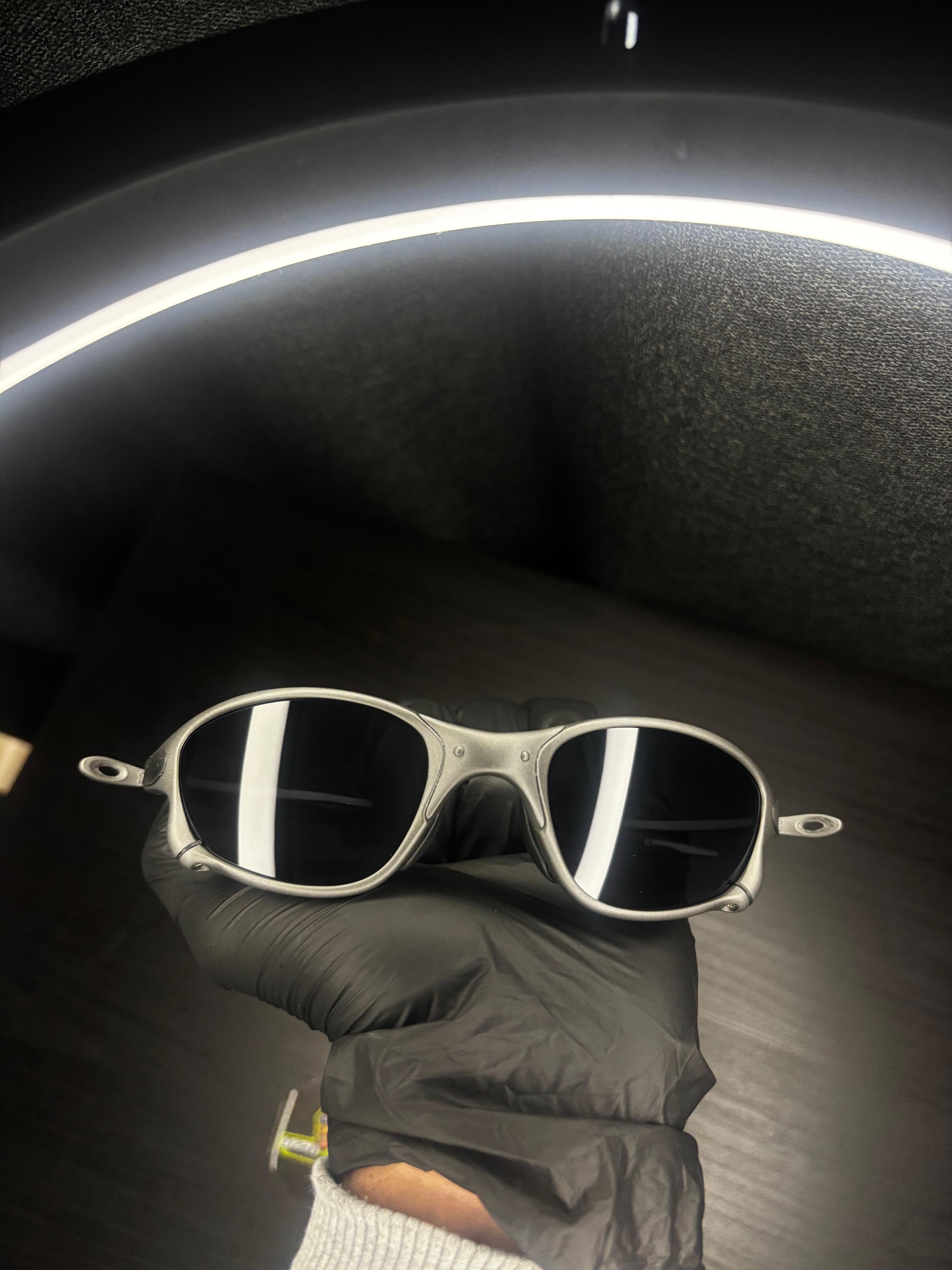 Double-X Black