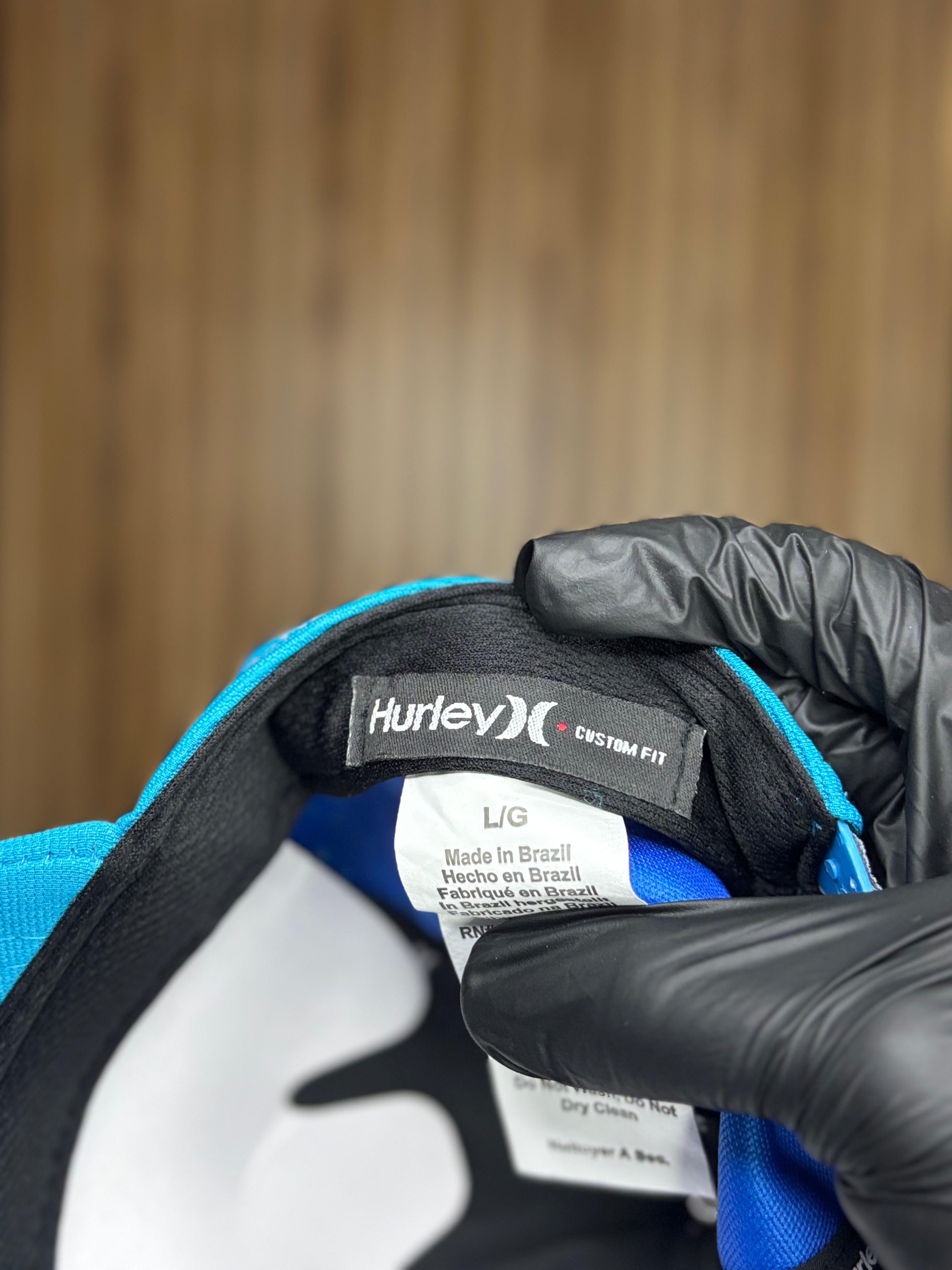 boné da Hurley azul marinho forte 