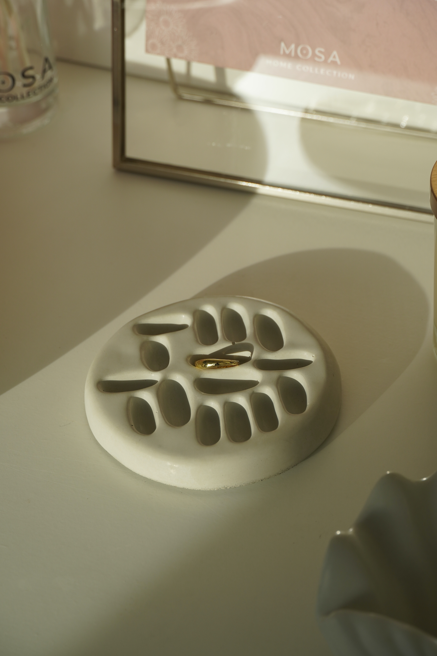 Ring Cove Tray : Minimalist Jewelry Organizer