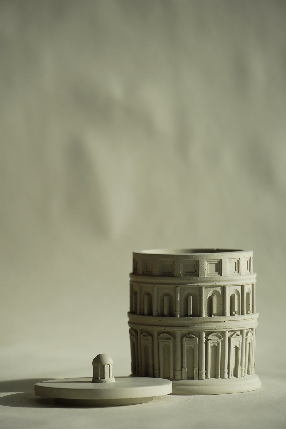 Colosseum Shaped Decorative Candle