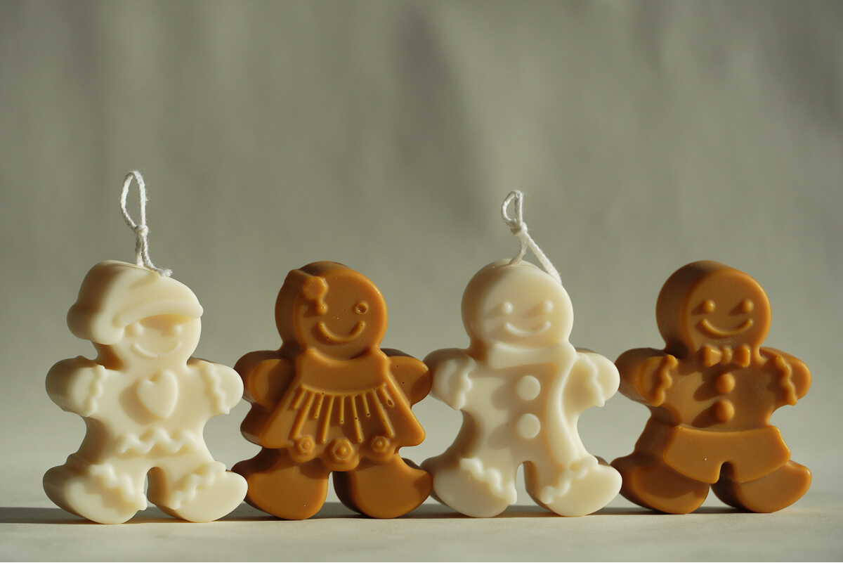 Gingerbread Man Holiday Candle