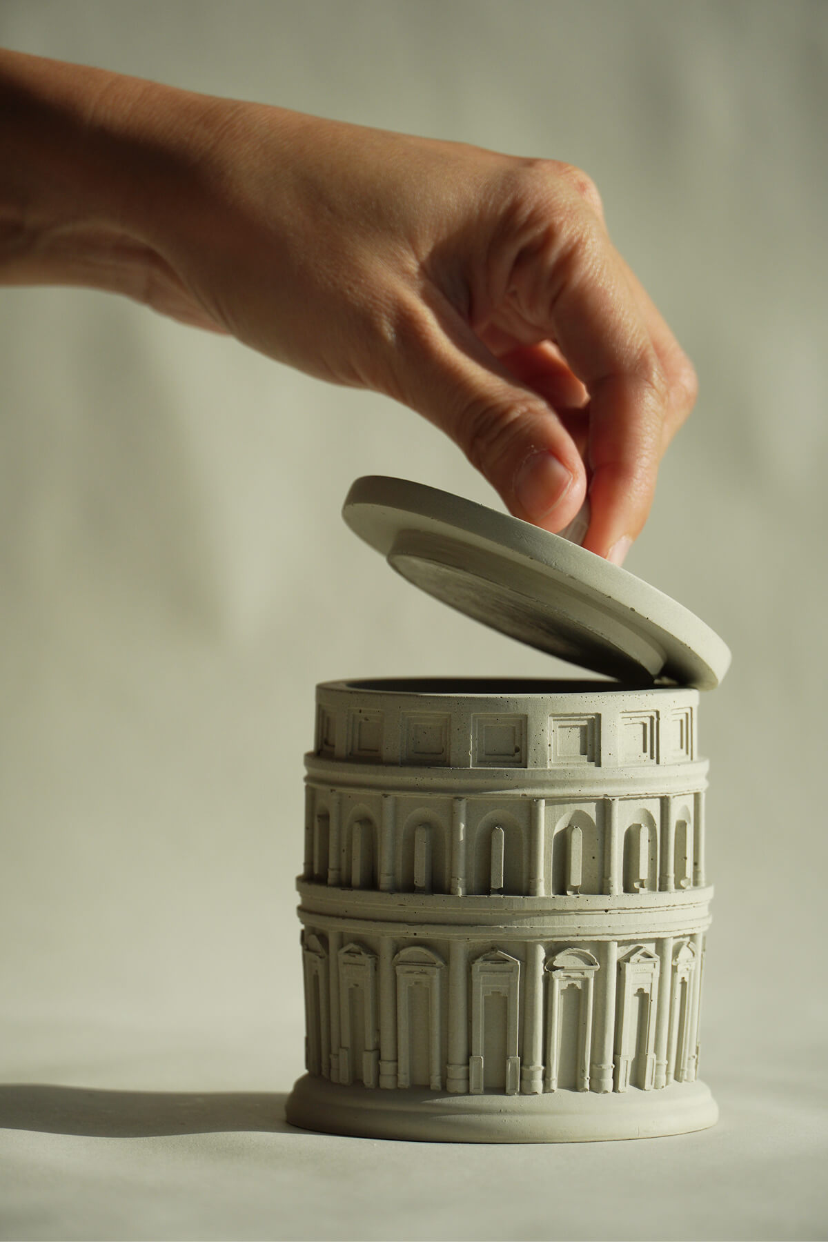Colosseum Shaped Decorative Candle