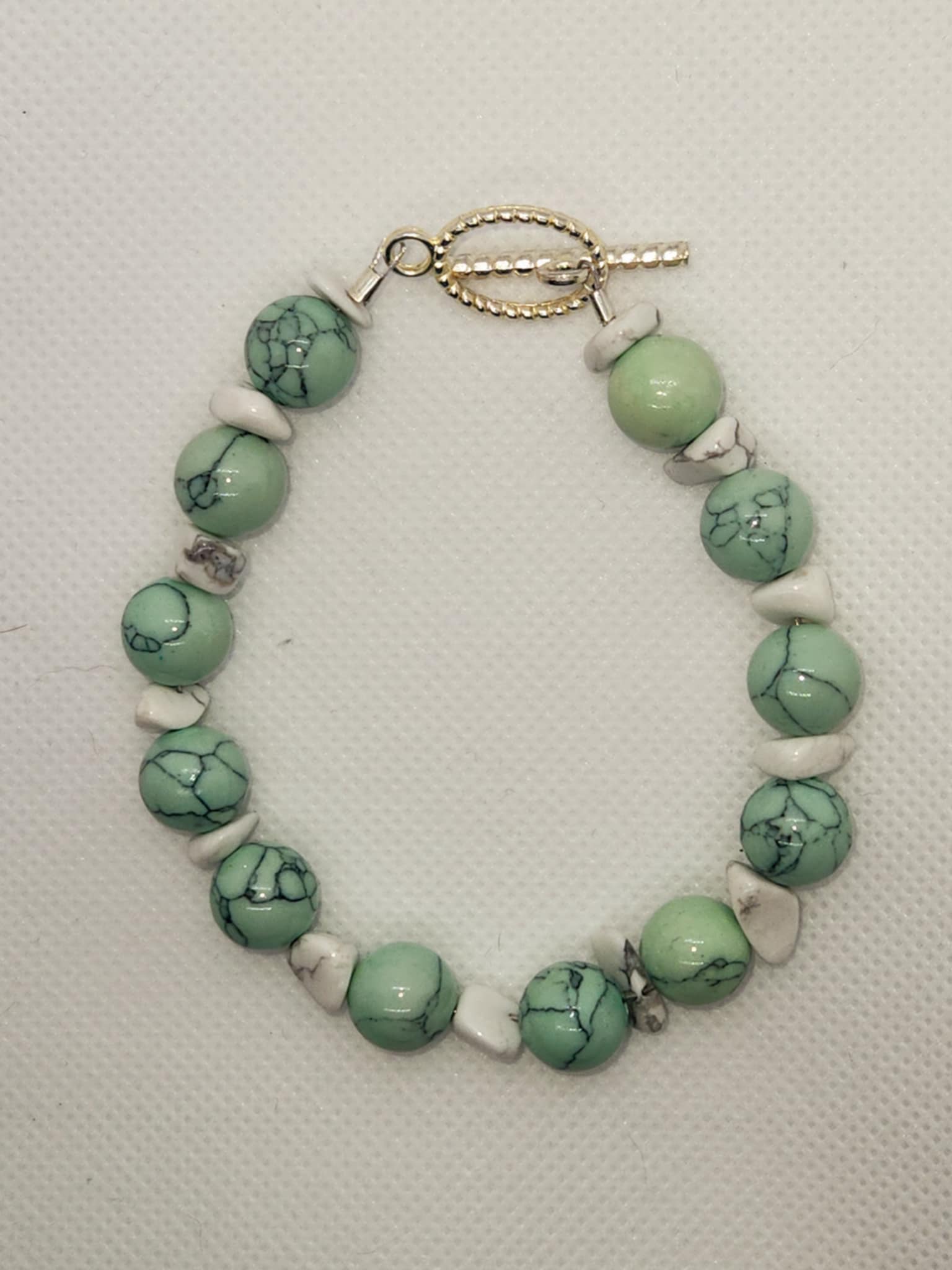 Green Howlite Gemstone Bracelet