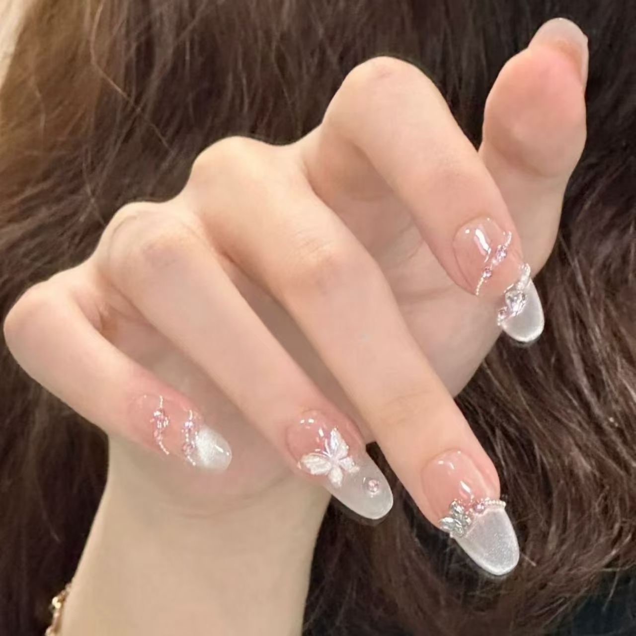 Purely handmade spring and summer wearable nail mirror moon ice transparent butterfly cat's eye temperament gentle advanced whitening nail art detachable
