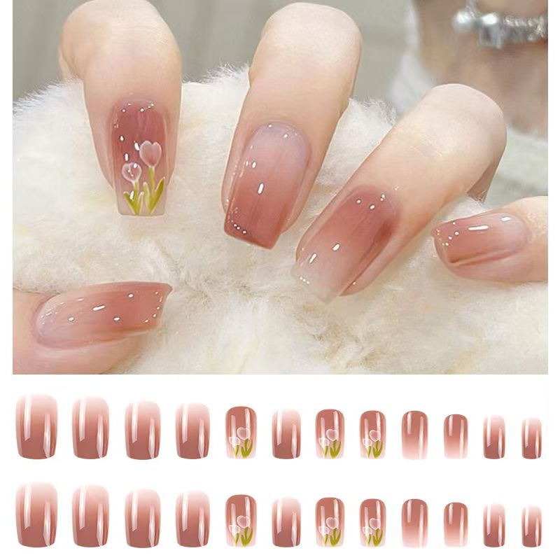 Grapefruit gradient tulip wearable nails Gentle and sweet wearable nail patches Blush nail art finished product