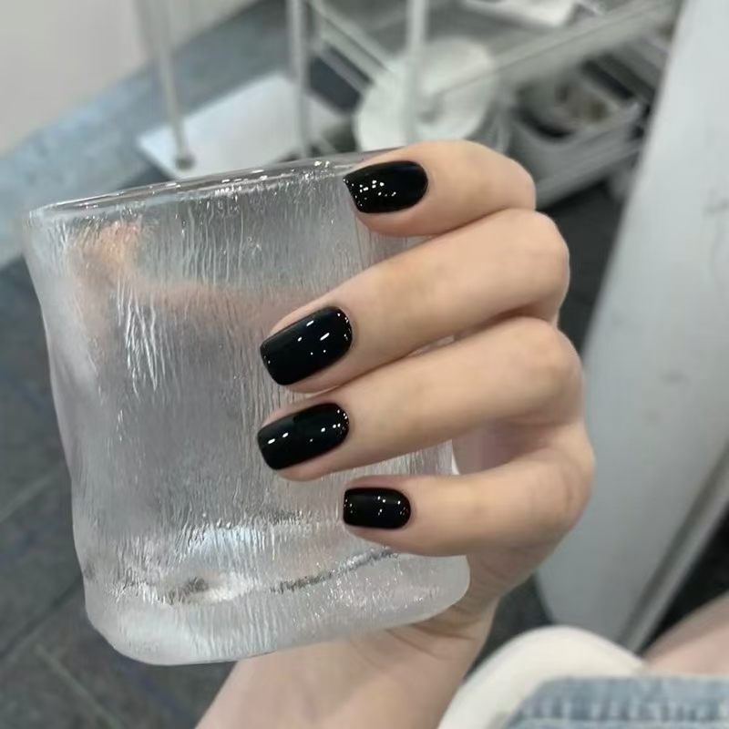 Simple temperament pure color nail art advanced black wearable nails fake nails finished short nails