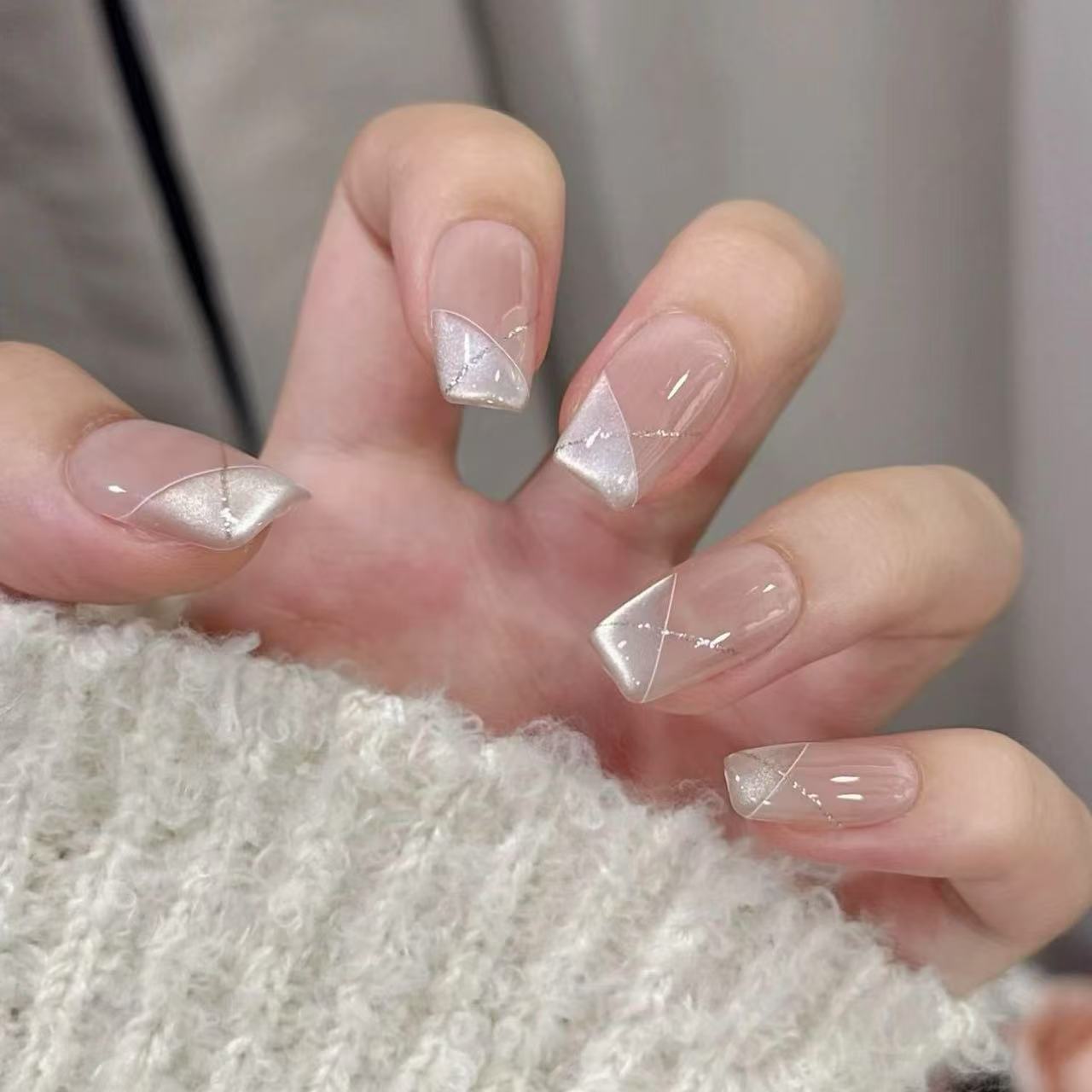 Pure handmade wearable nails autumn and winter new cat eye French style whitening false nails removable versatile